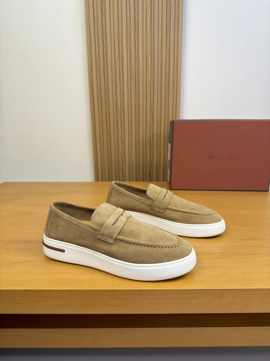 Loro Piana Sneakers — 258be0e9