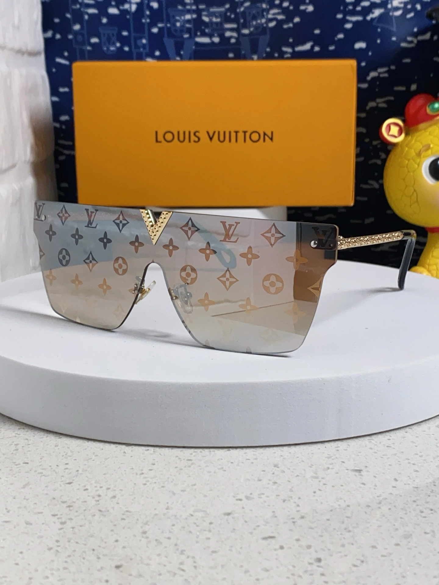 Louis Vuitton Eyewear — fe42061a