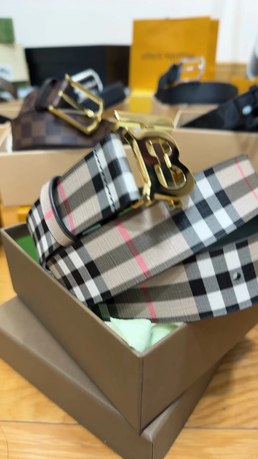 Burberry Belt — d683bdc1