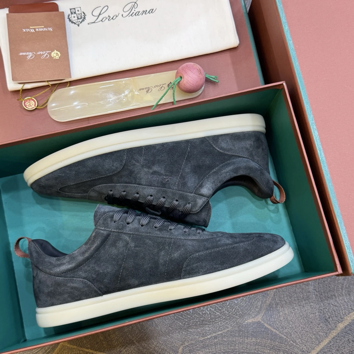 Loro Piana Sneakers — 70171ac2