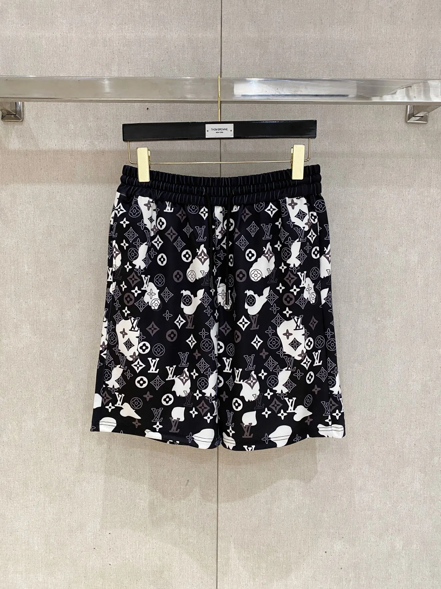 Louis Vuitton Shorts — 1c2f1faf