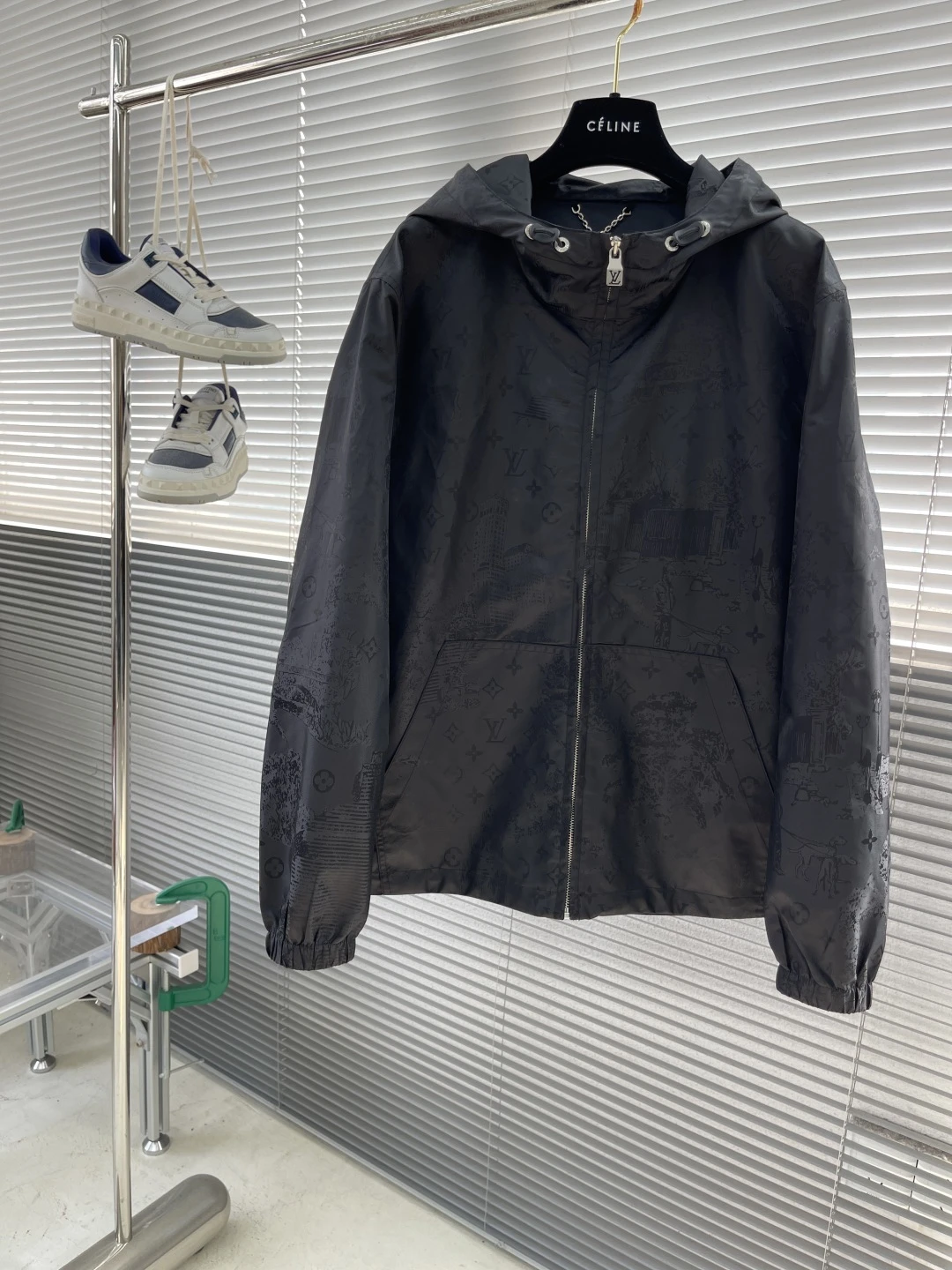 Jackets — 6fff346b