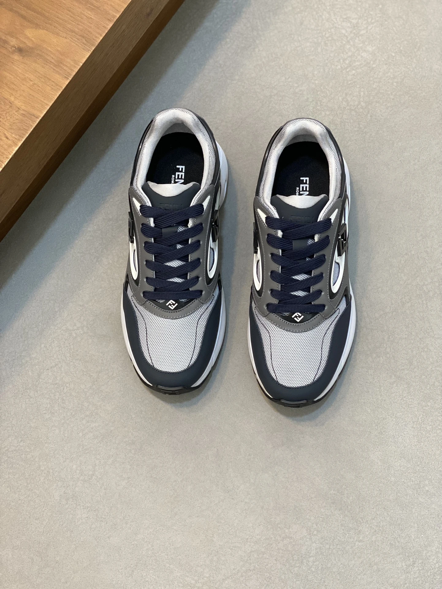 Fendi Sneakers — 0f17d631