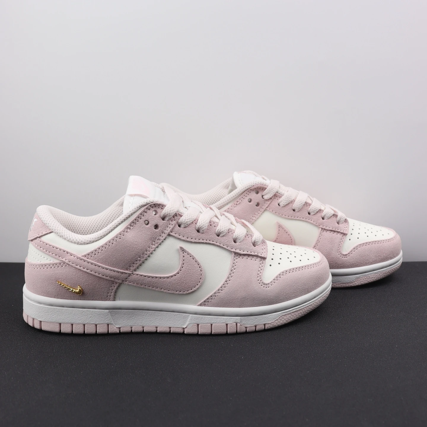 Nike Shoes — 65faef17
