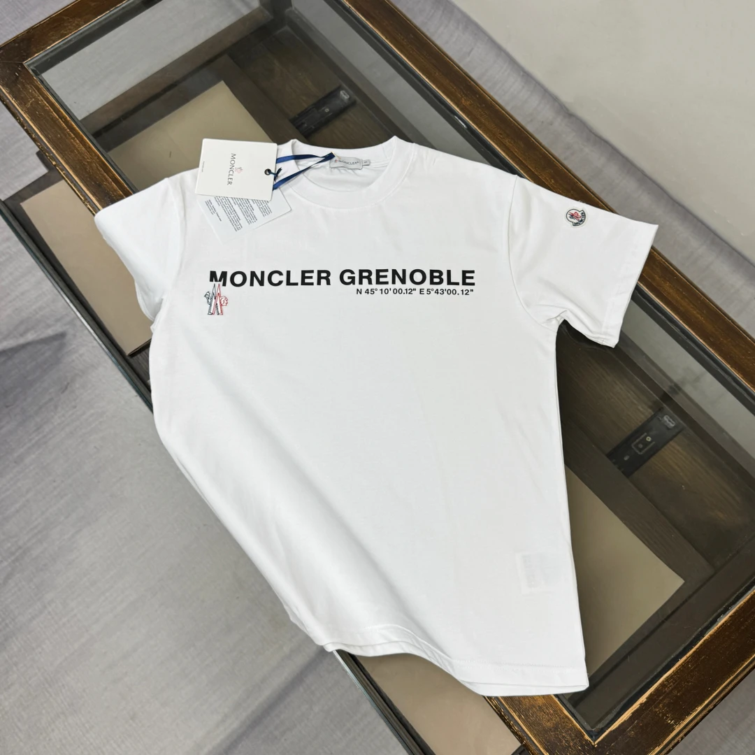 Moncler T-Shirt — 4de7629b