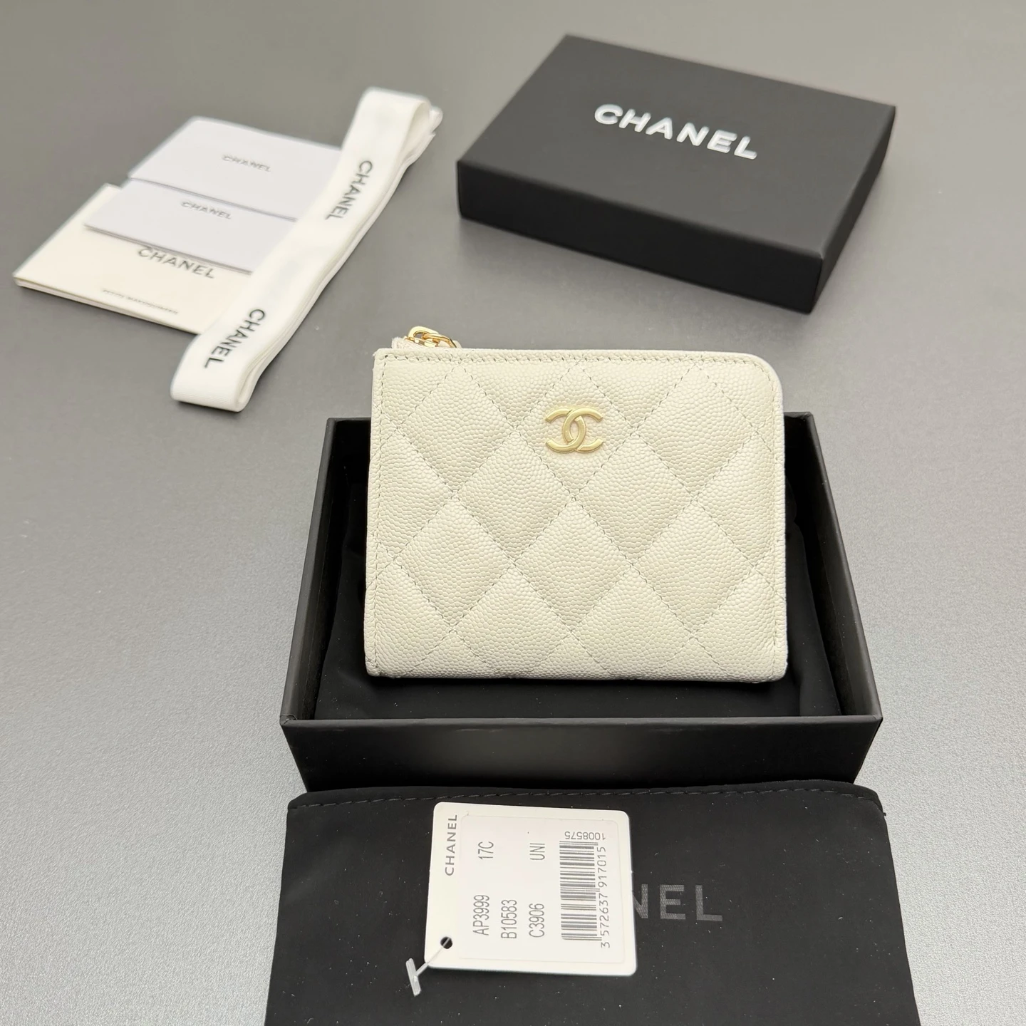 Wallets — 9cee57c4