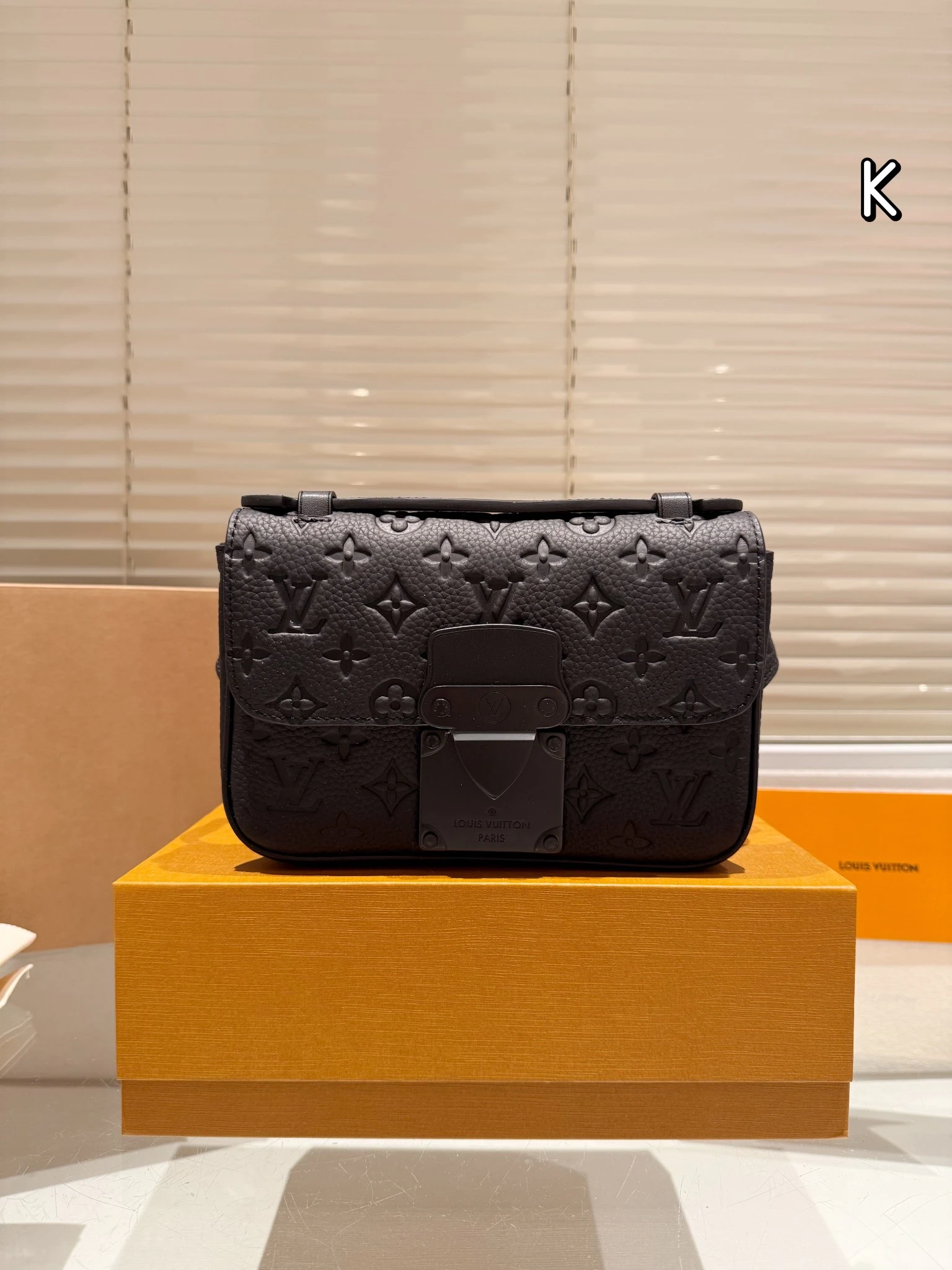 Louis Vuitton Bag — 4fefbc97