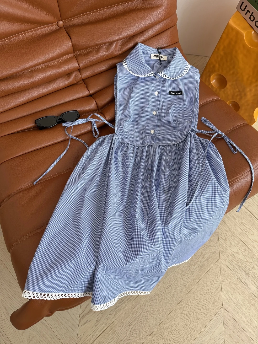 Dresses — 65940a43