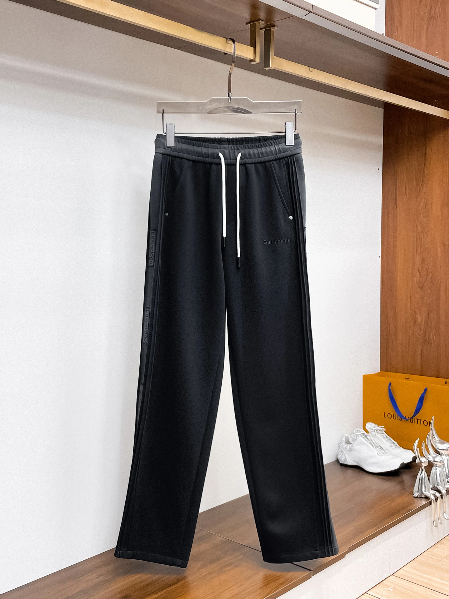 Balenciaga Trousers — 400fe9ef