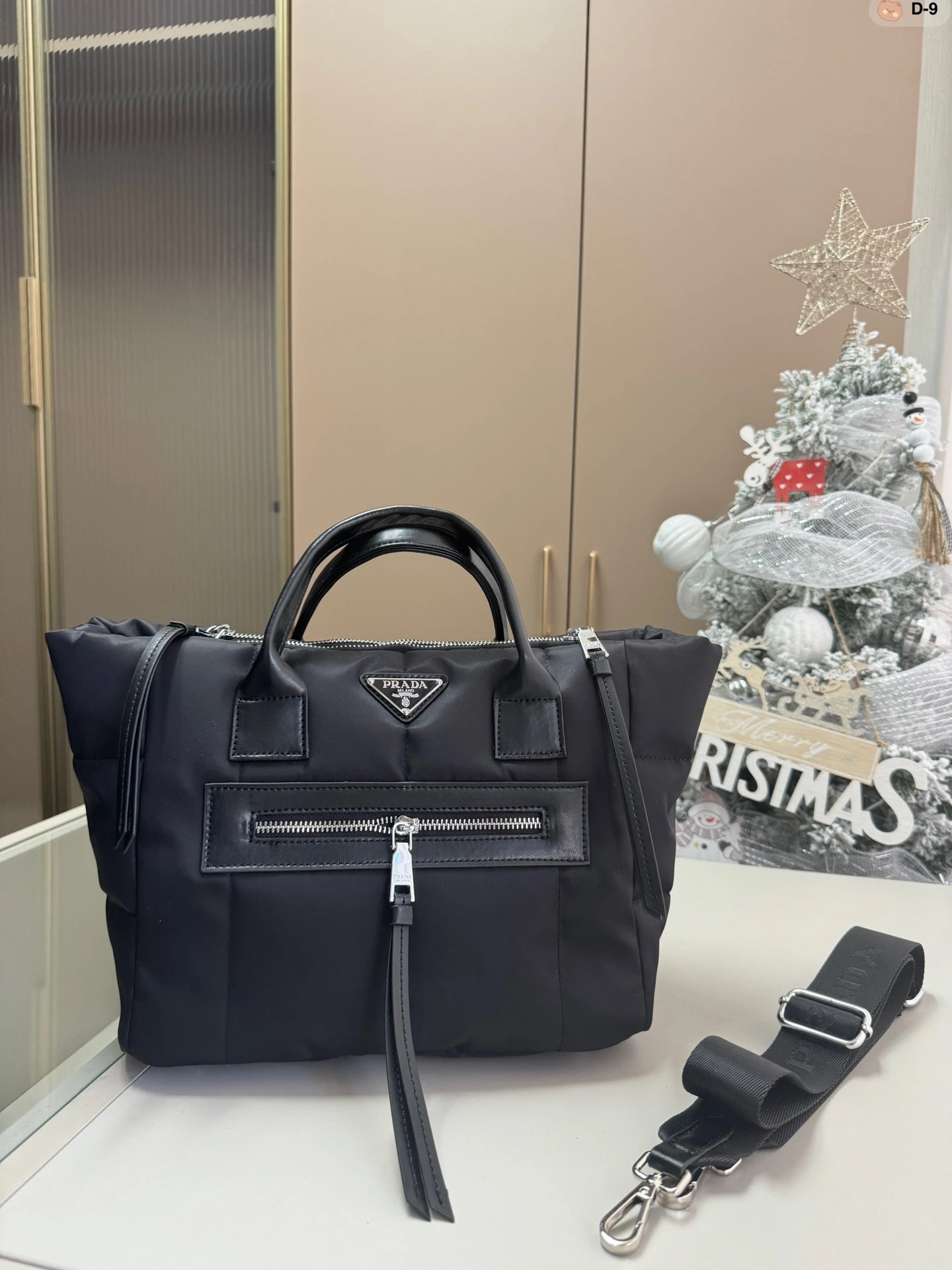 Prada Bag — bce5260d