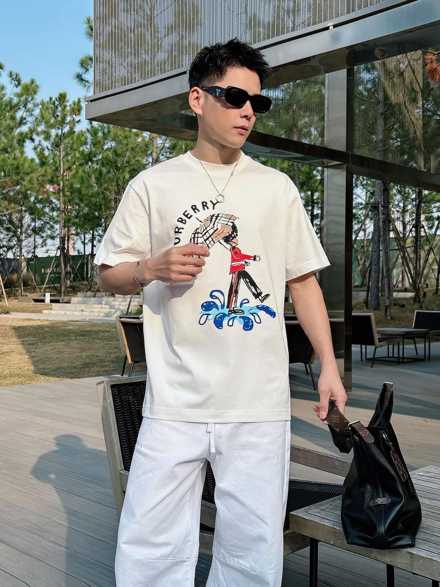Burberry T-Shirt — 0e36dba8