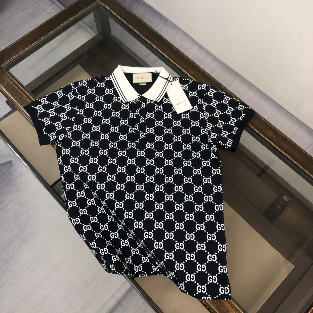 Gucci T-Shirt — 9e8d80e1