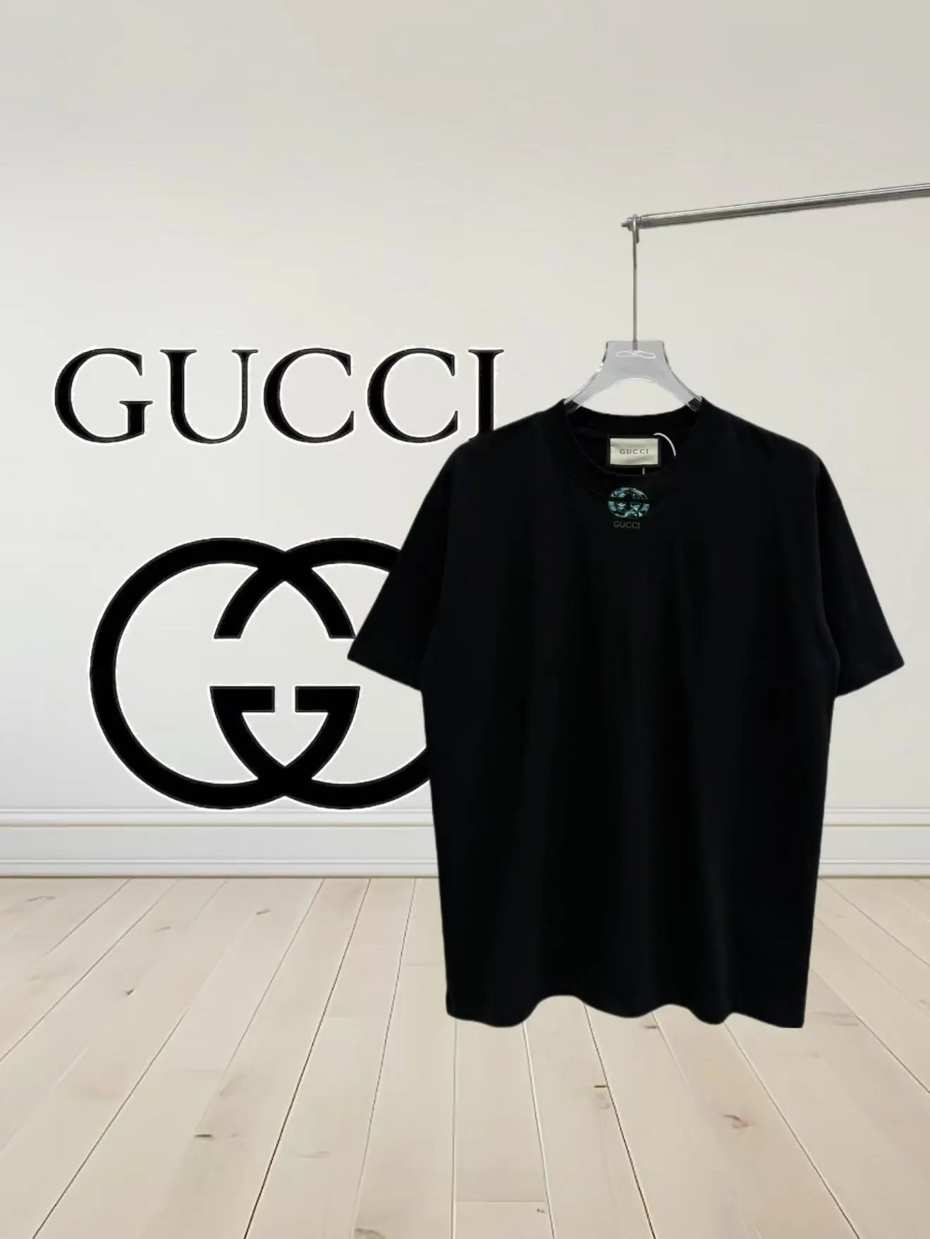 Gucci T-Shirt — 1197a429