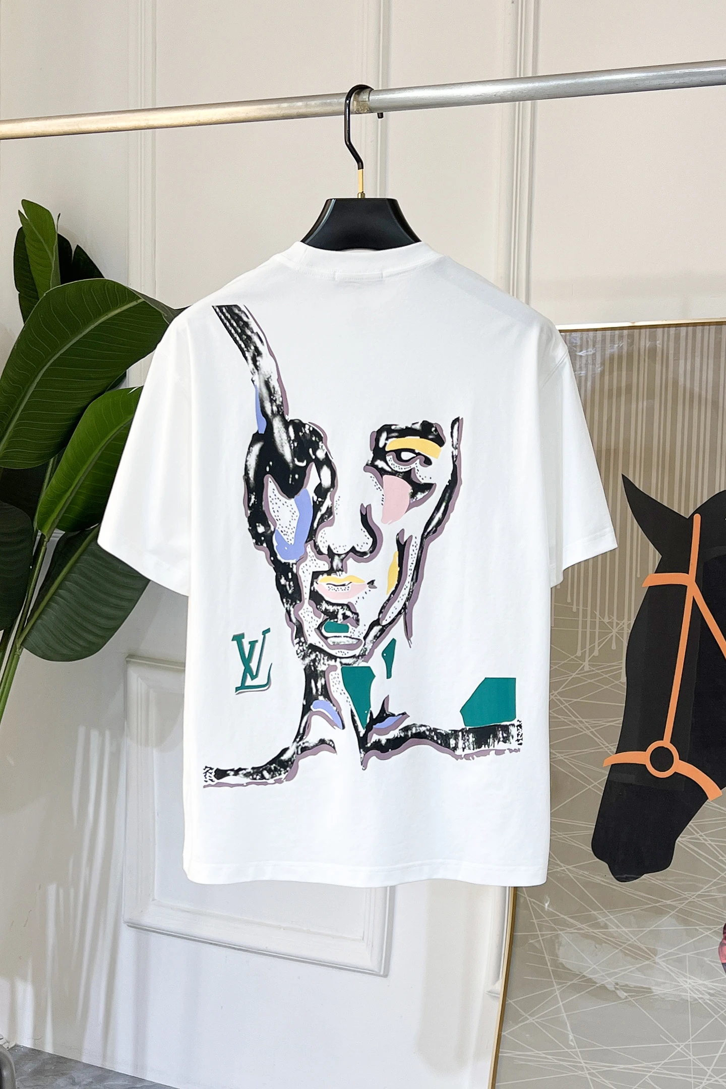 Louis Vuitton T-Shirt — 822a0101