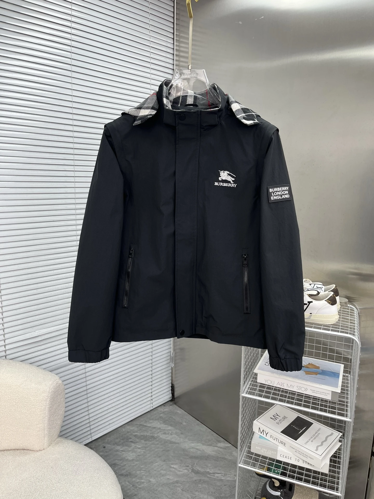 Burberry Jackets — 57fcfe1d