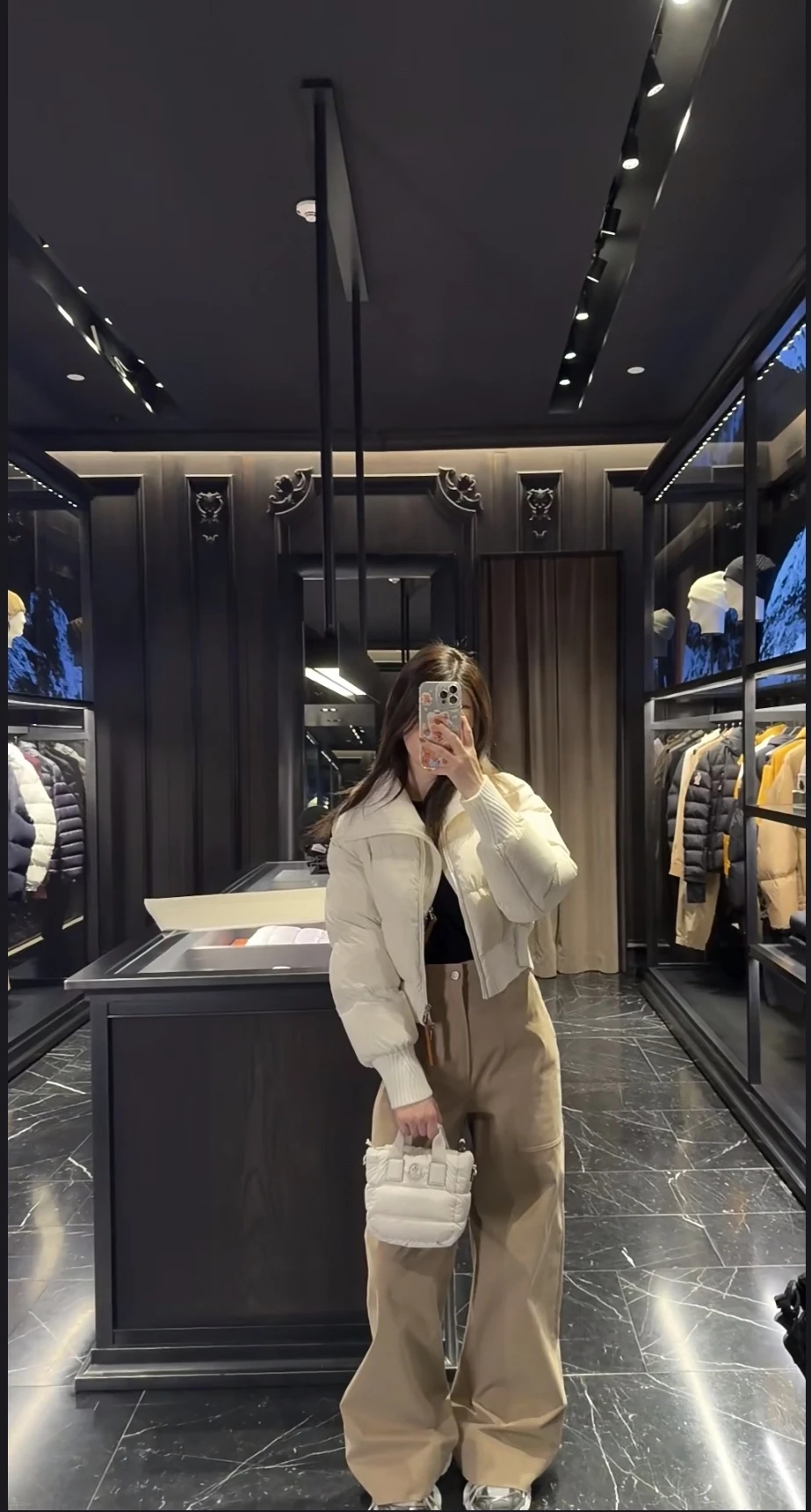 Moncler Down Jacket — 9491365a
