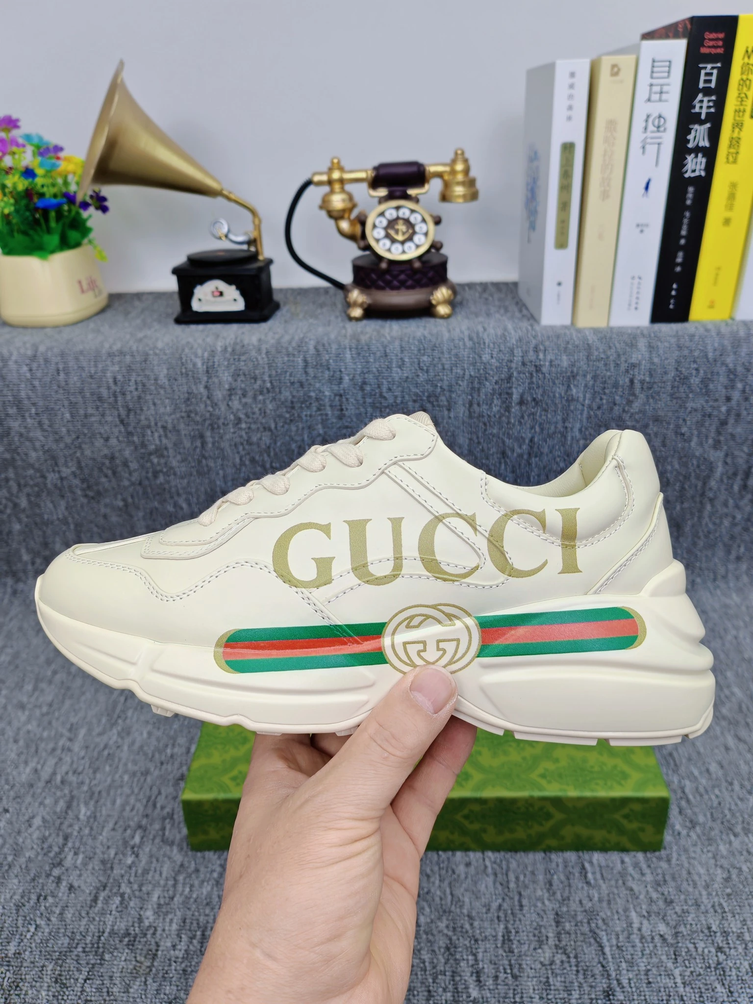 Gucci Shoes — 3548e0c4