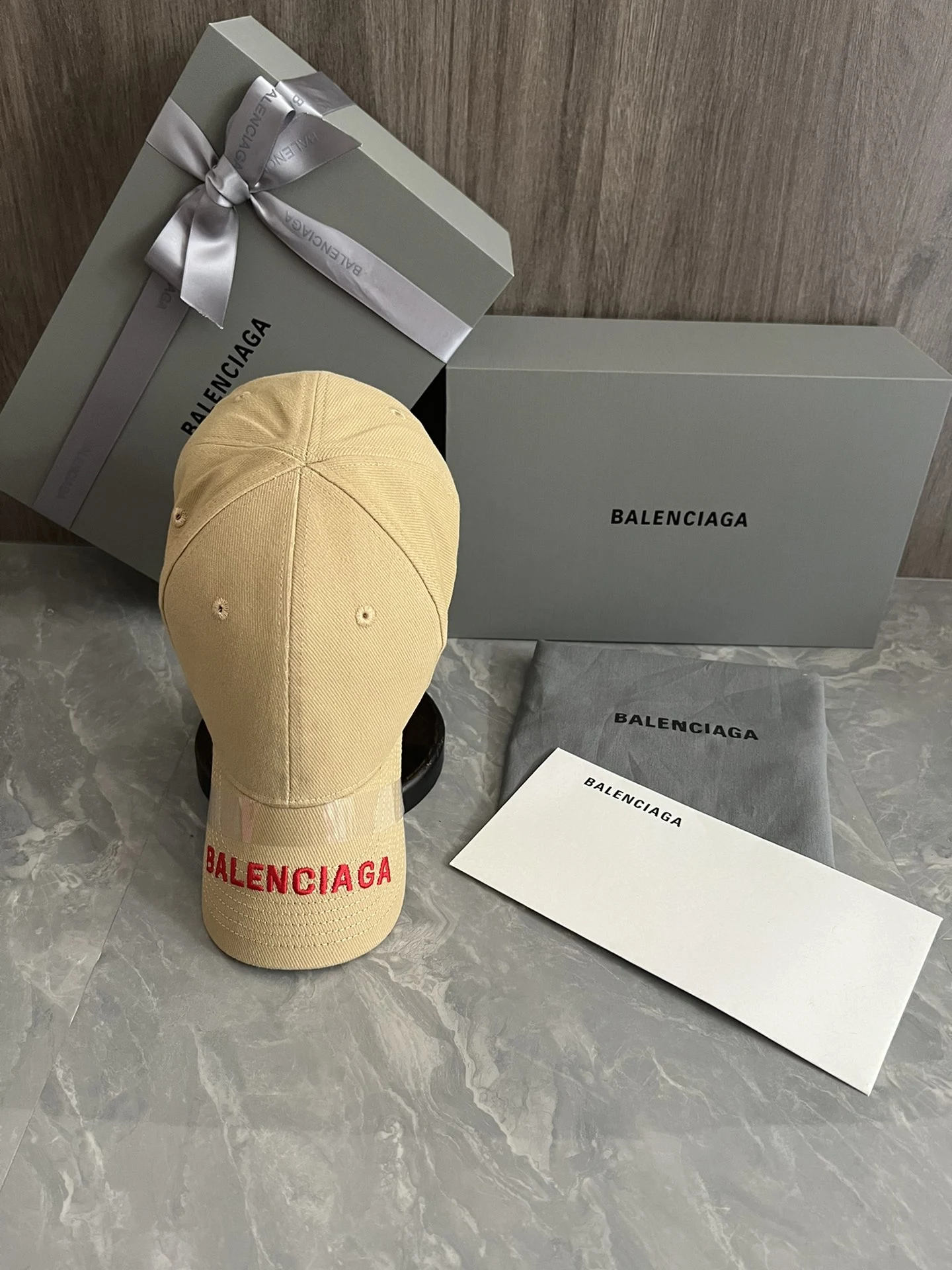 Balenciaga Hat — d1637f68