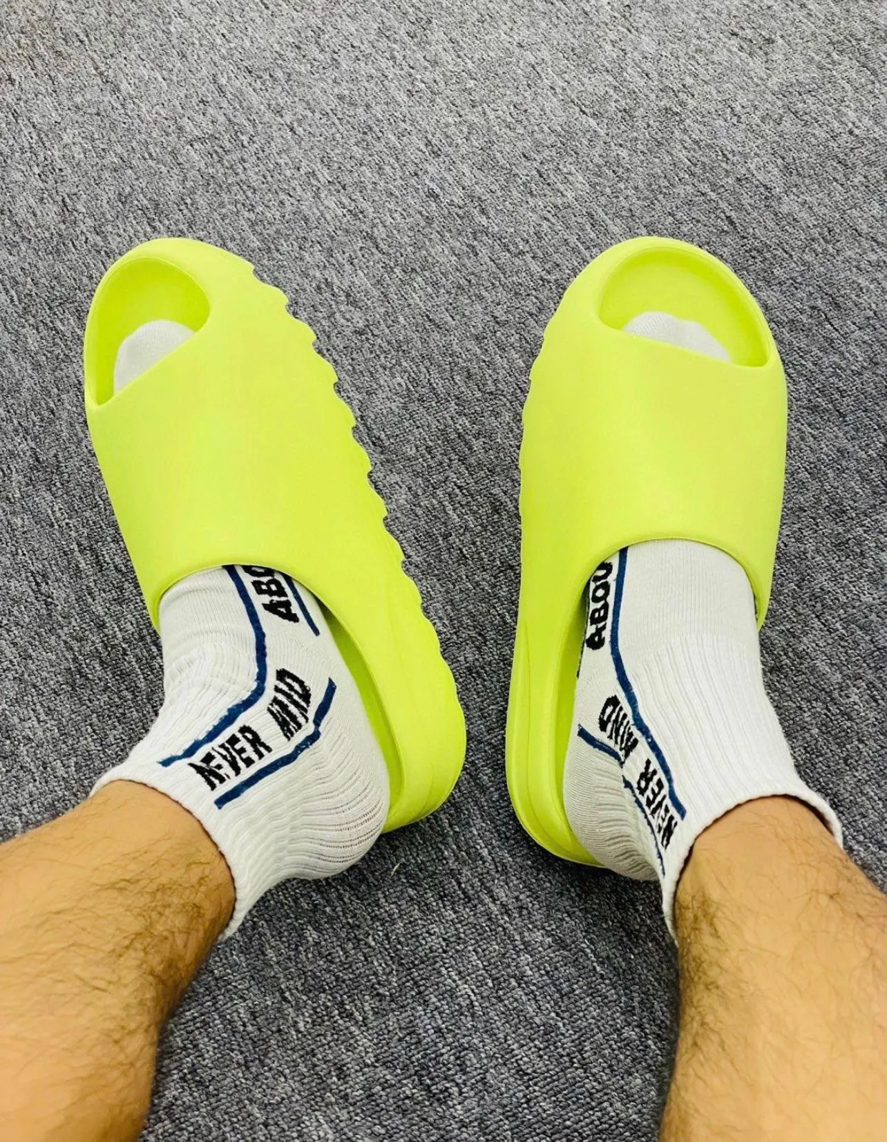 Adidas Slippers — 37be39eb