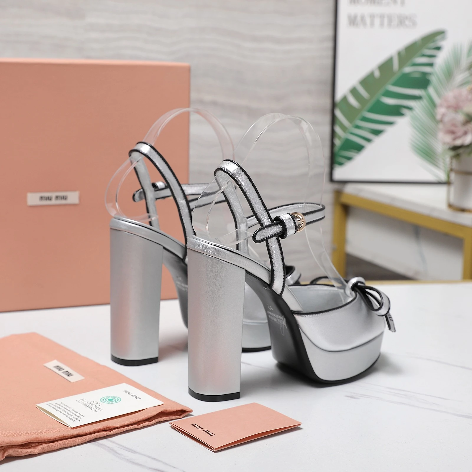 Miu Miu Sandals — 21215694