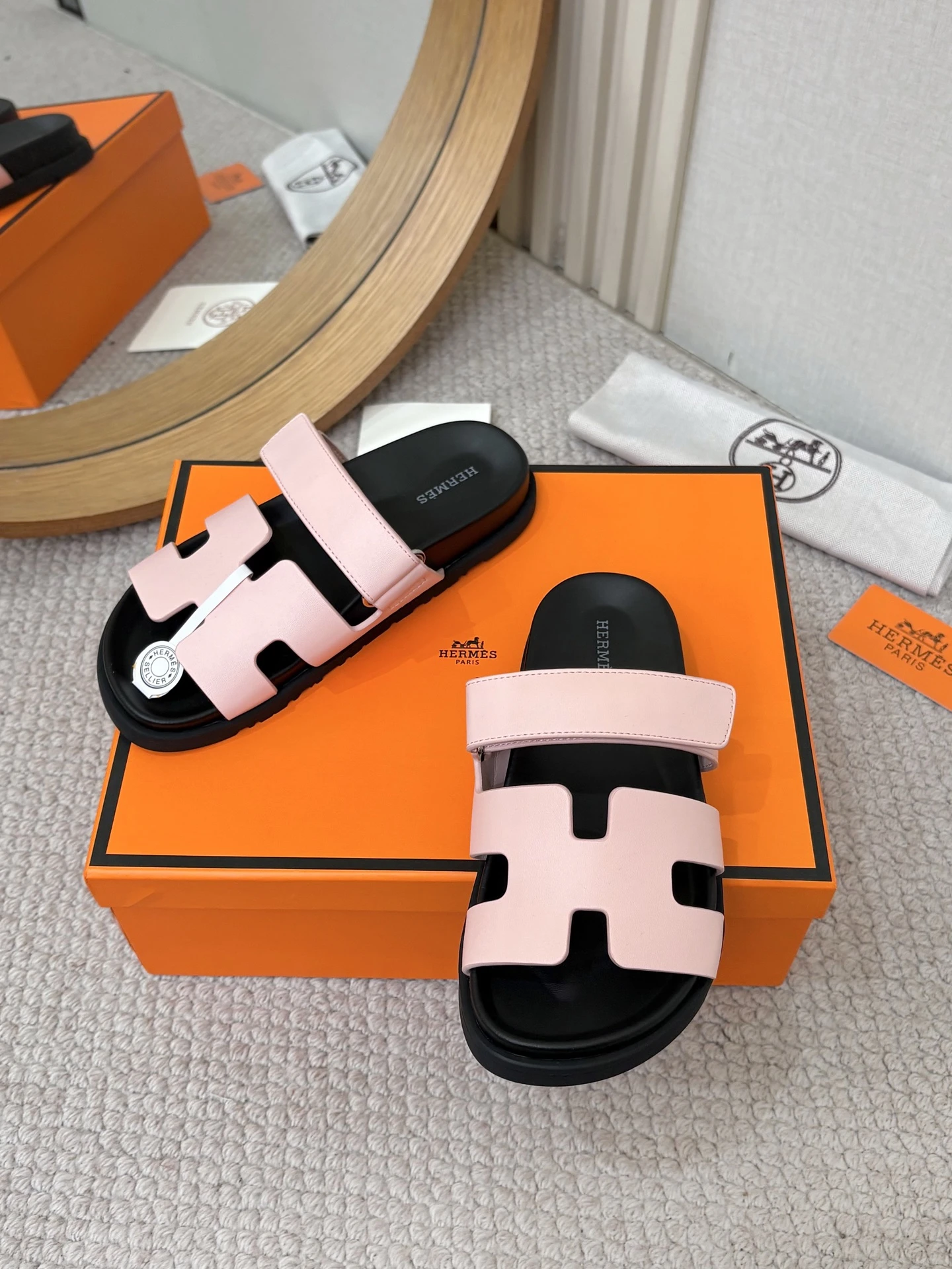 Hermès Slippers — 6dfce2cd