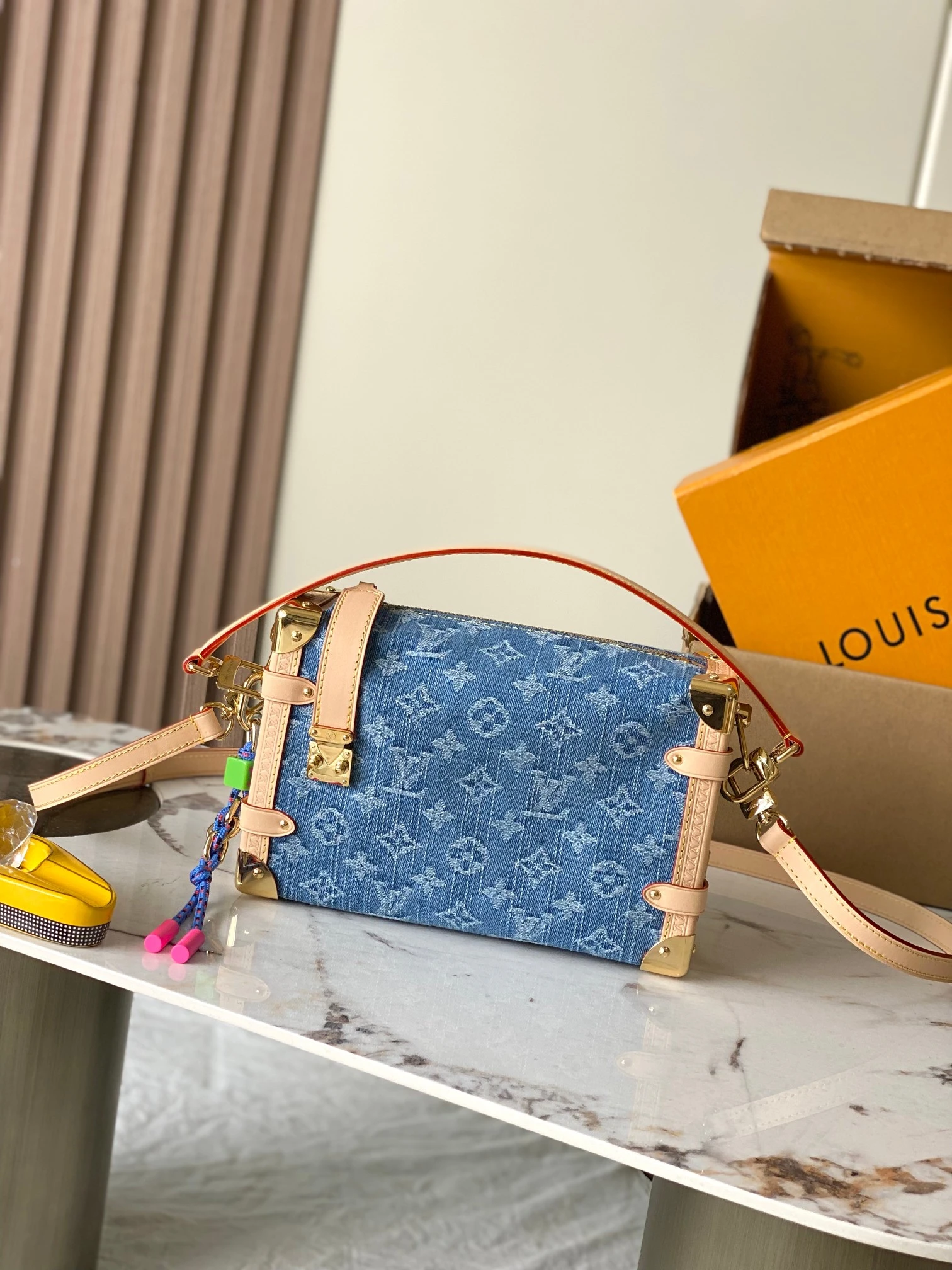 Louis Vuitton Bag — 4bc7b3f3