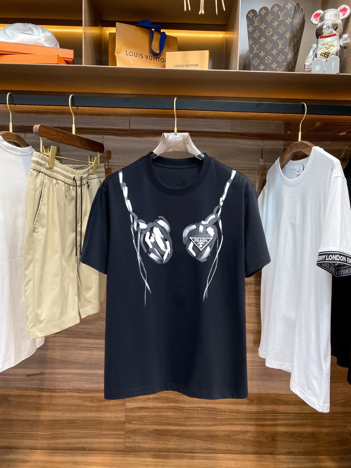 Prada T-Shirt — 9ac099f5