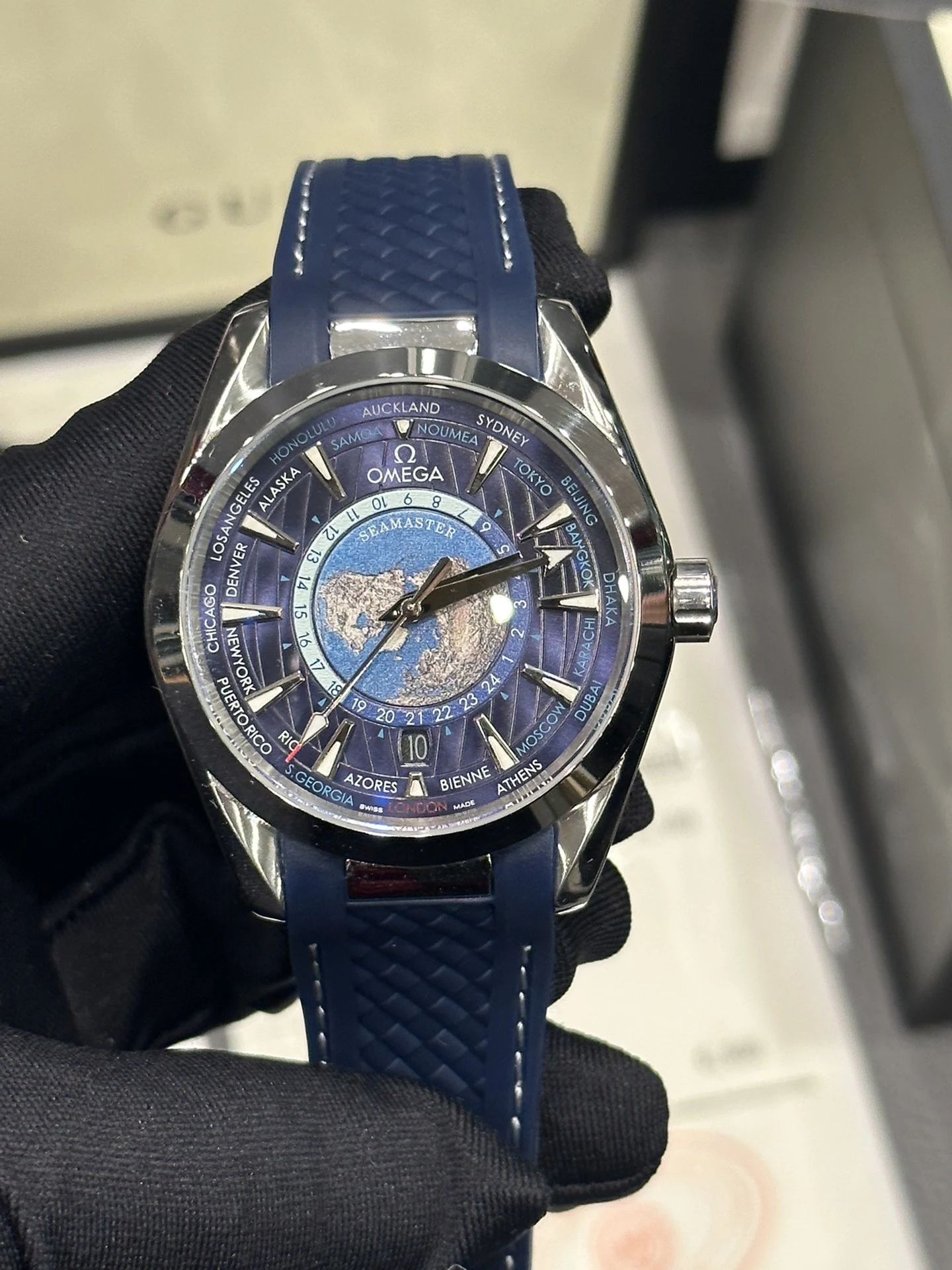 Omega Watch — f76e3c69