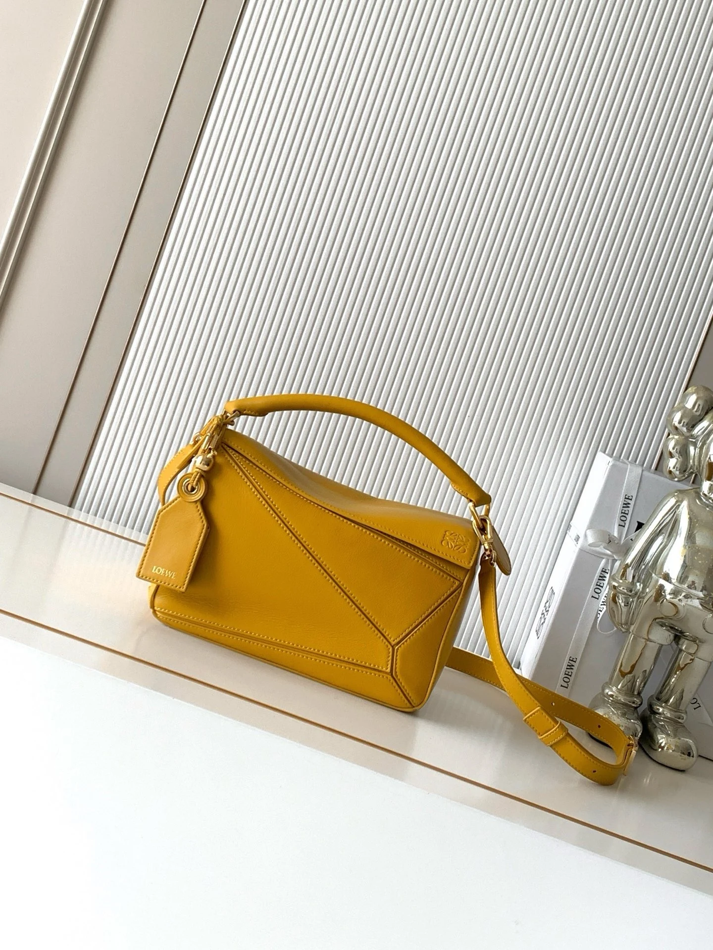 Loewe Bag — 7ad6e348
