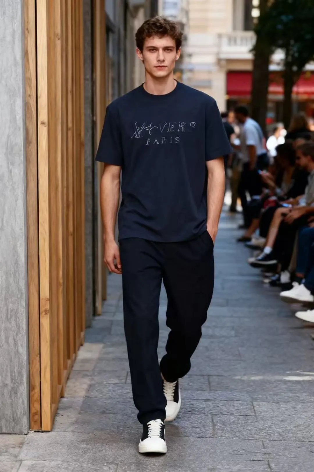 Louis Vuitton T-Shirt — 158cfbce