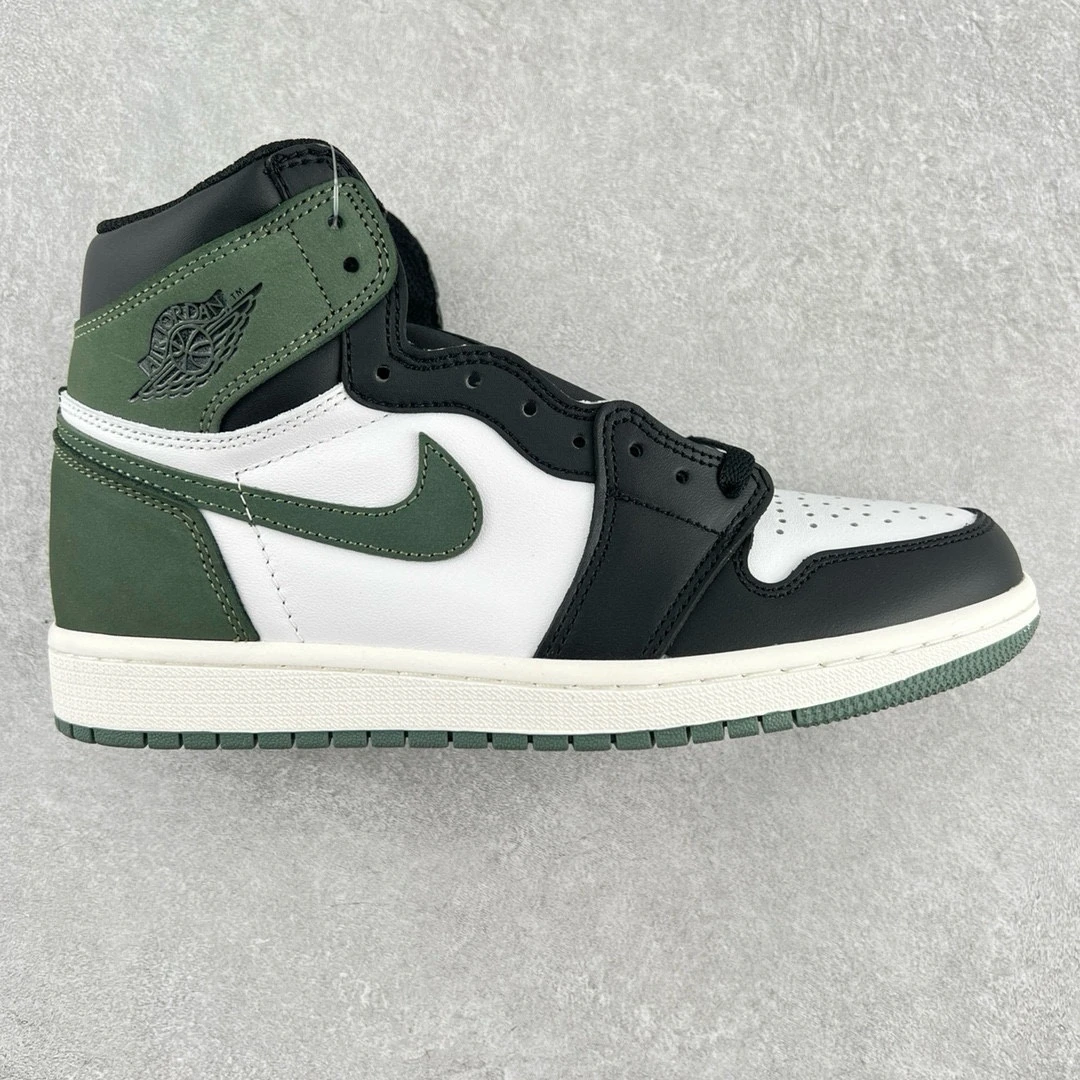 Nike Shoes — dfc25256