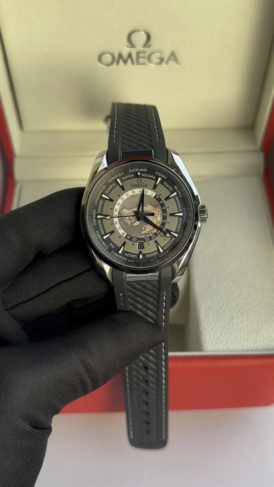 Omega Watch — ac3e10bc