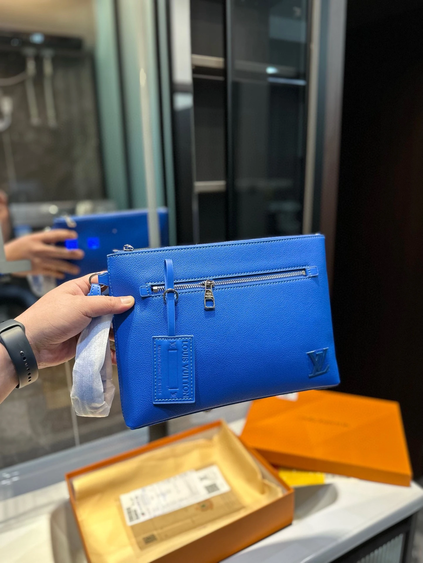 Louis Vuitton Bag — 415e8143