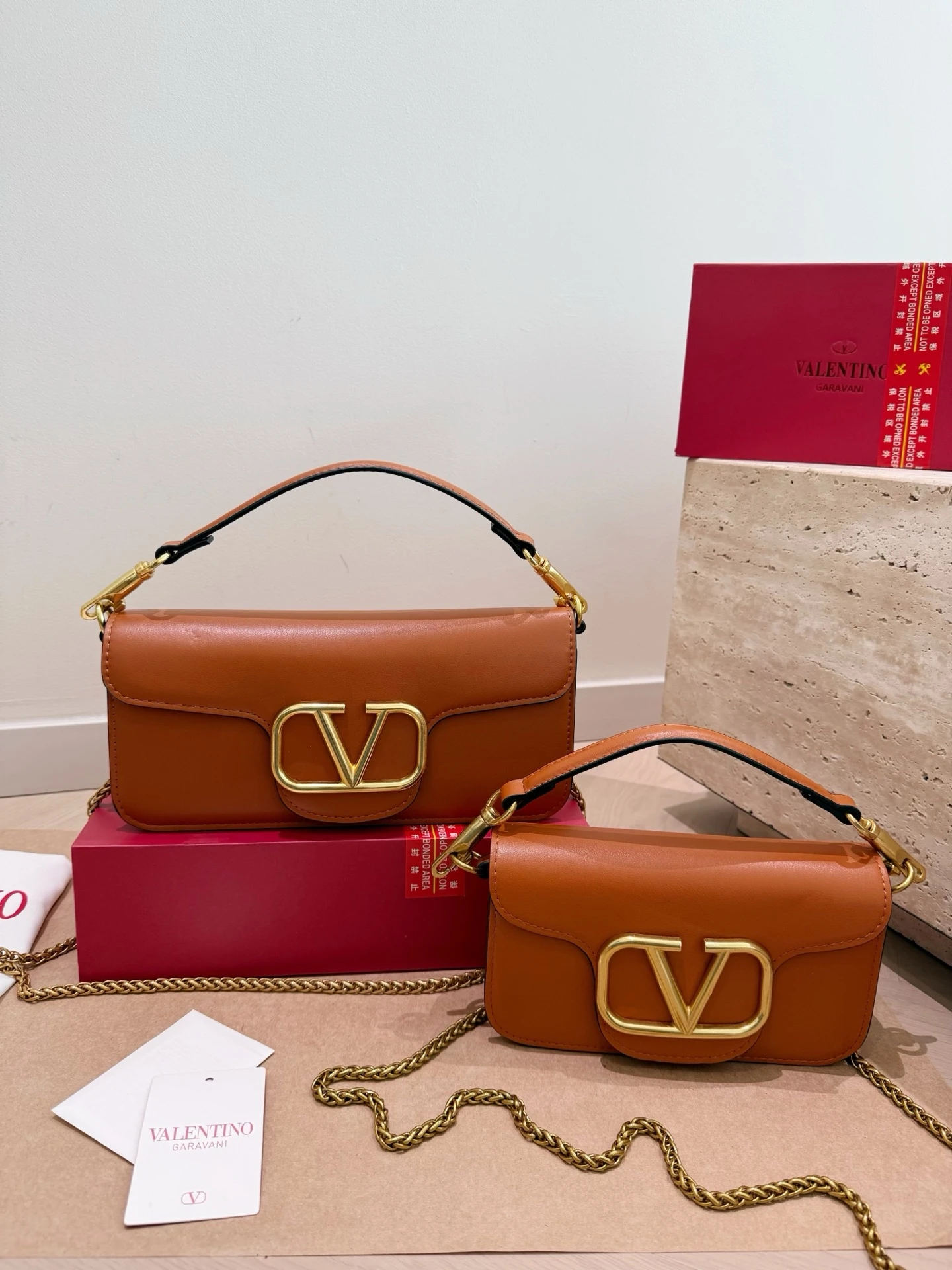 Valentino Bag — 4255b6d8