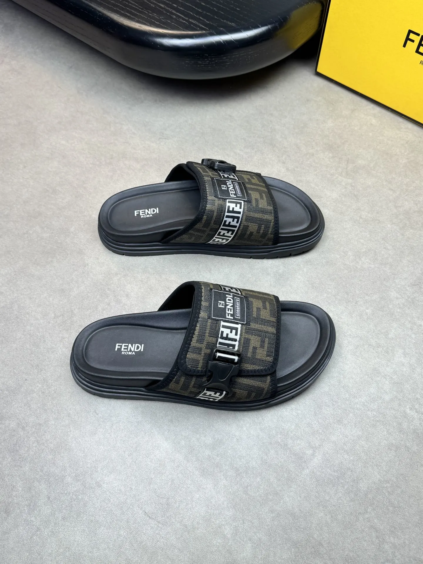 Fendi Sneakers — c1b15a34