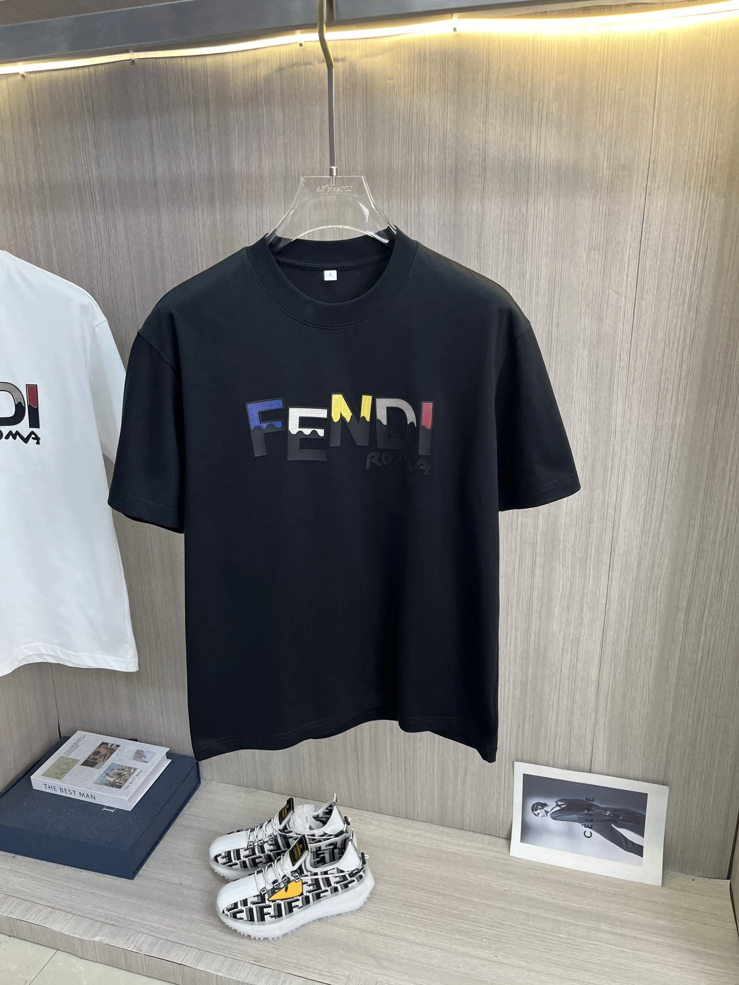 Fendi T-Shirt — 21781602
