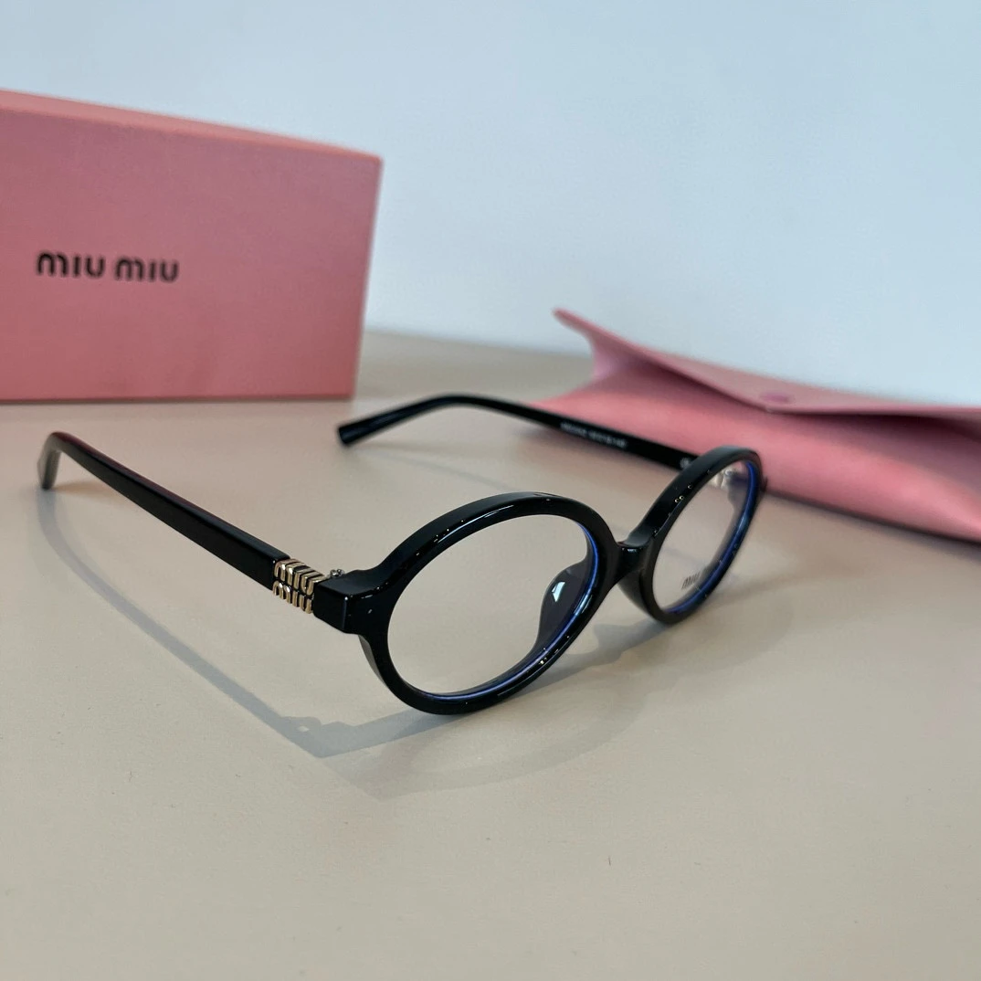 Miu Miu Eyewear — a3a9f643