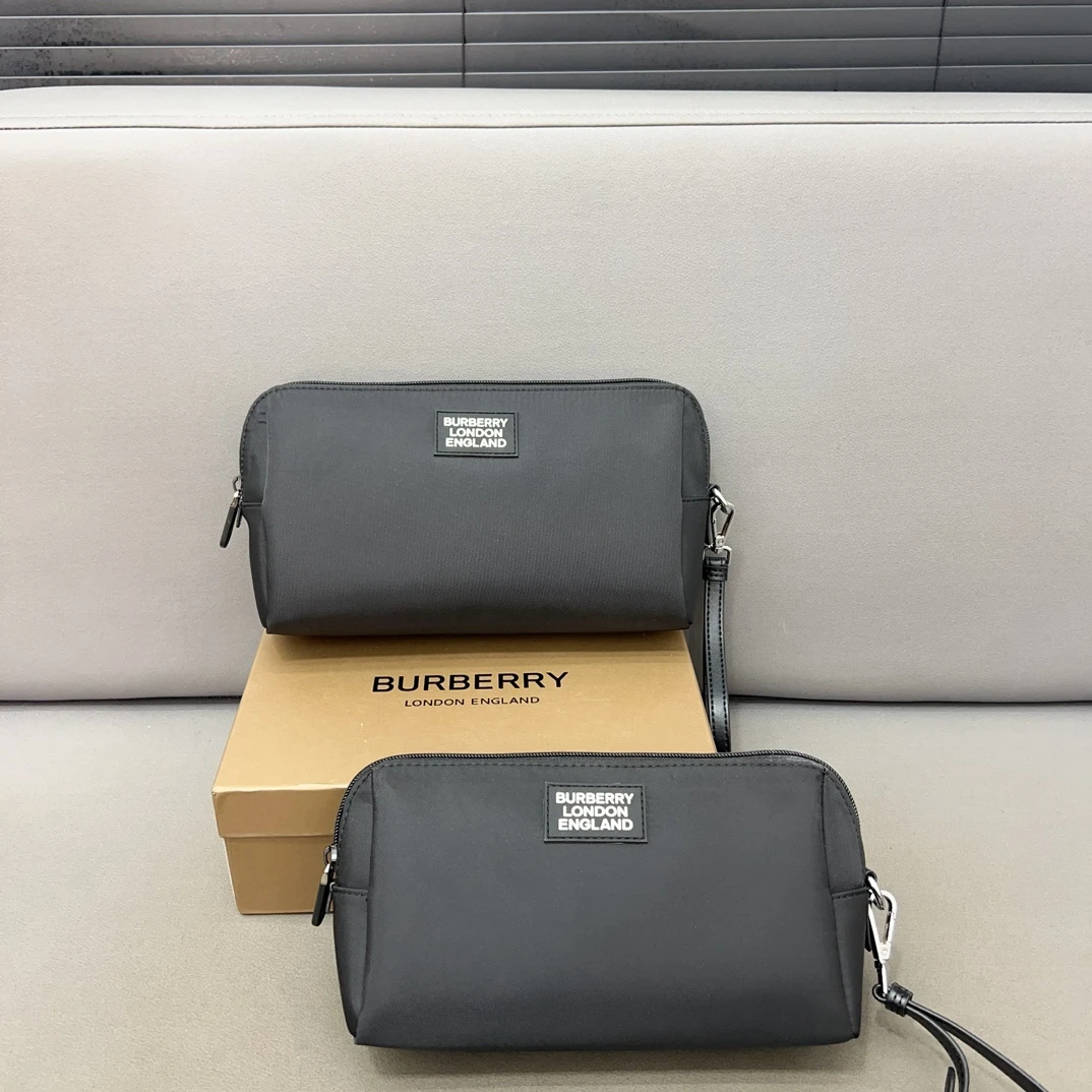 Burberry Bag — b89e4c6a