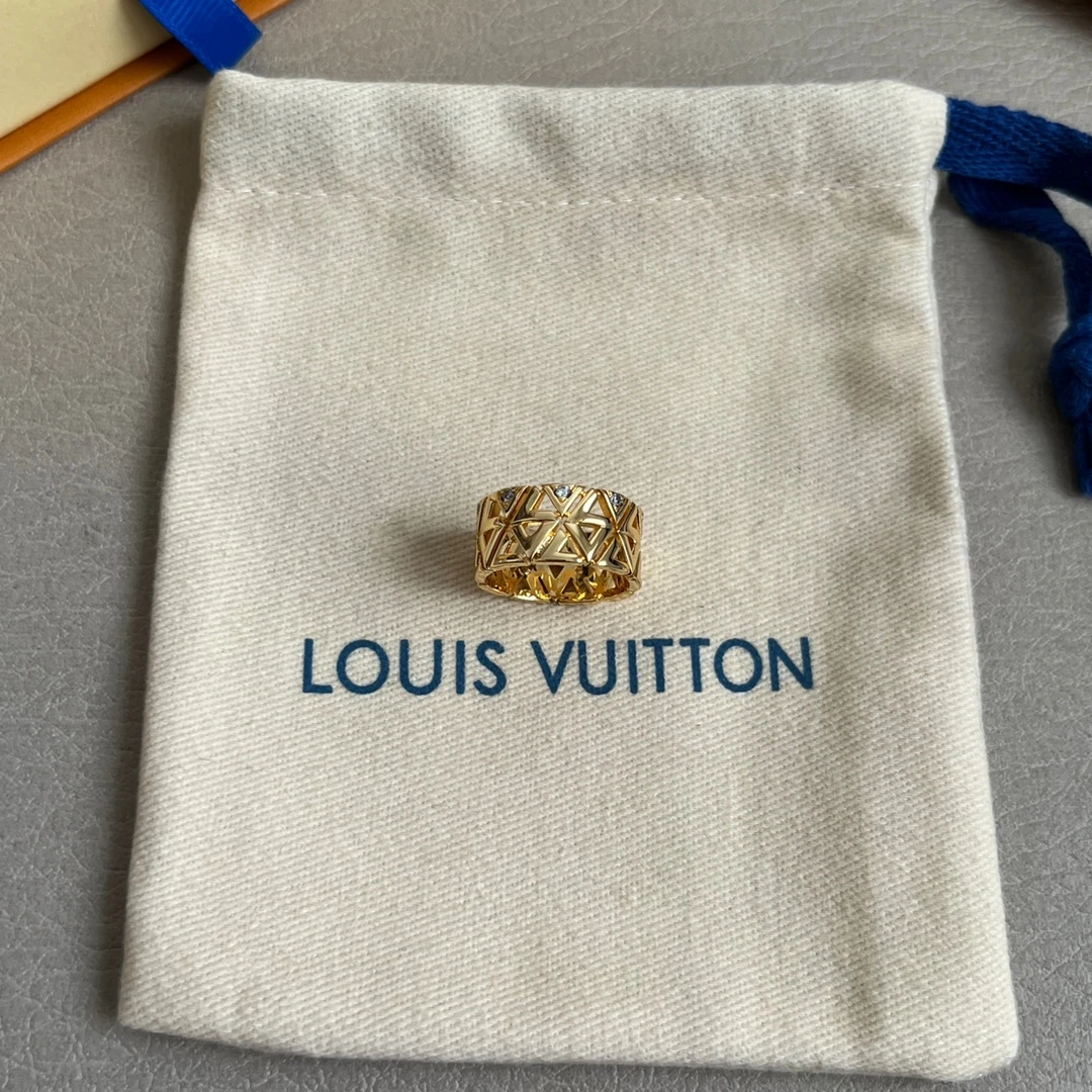 Louis Vuitton Rings — 867ad967
