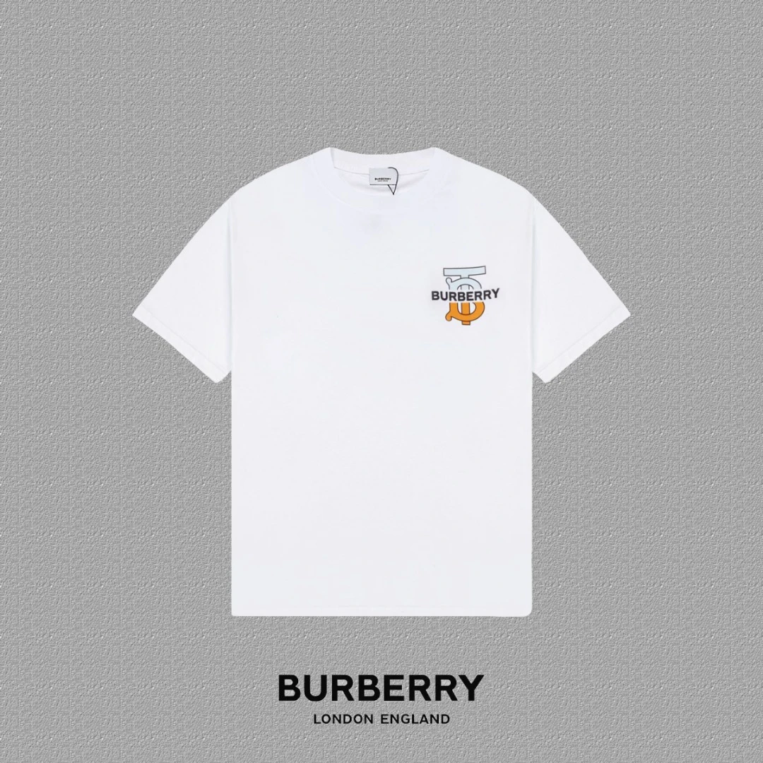 Burberry T-Shirt — 584f3243