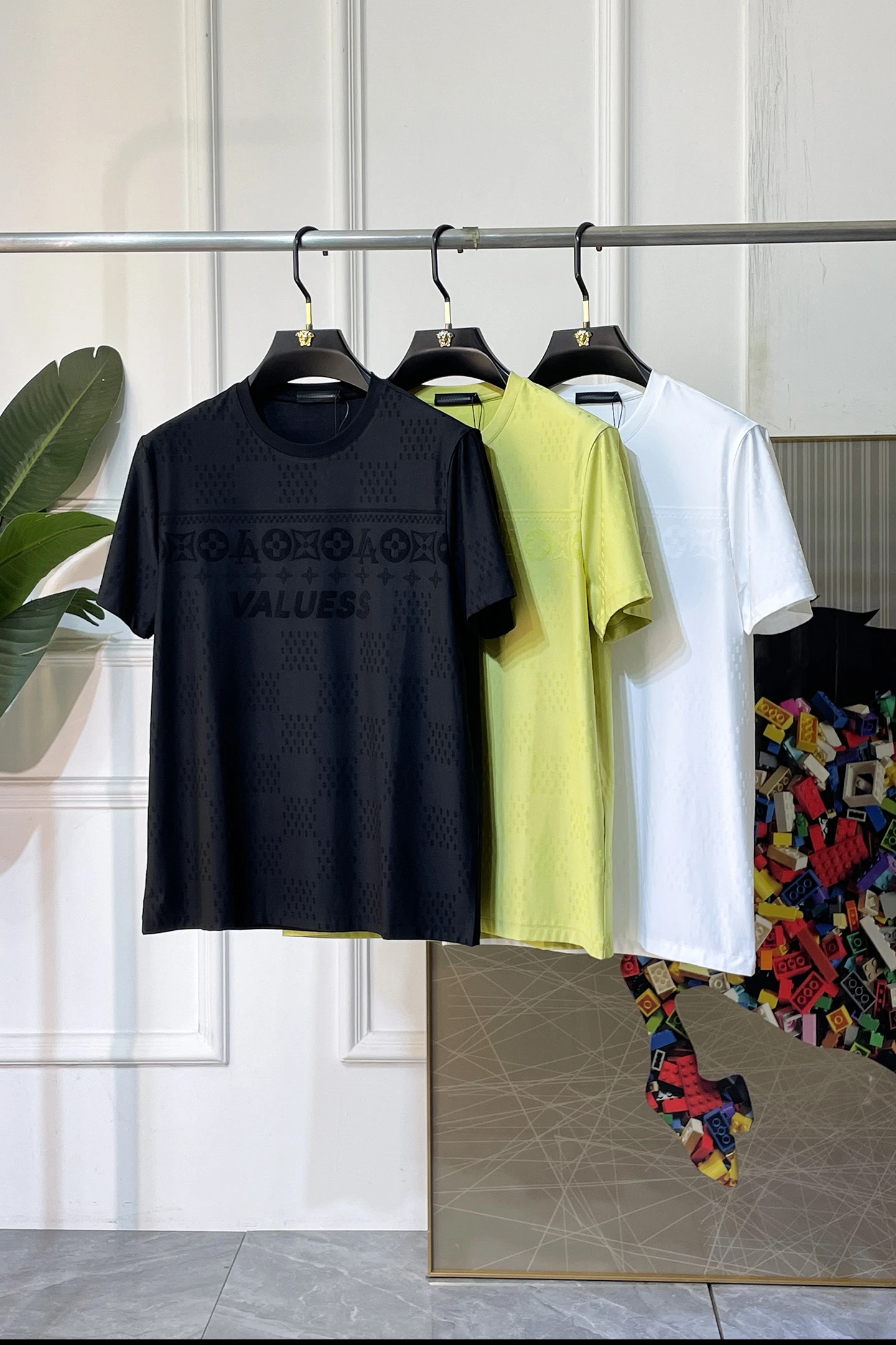 Louis Vuitton T-Shirt — 2115c0b9