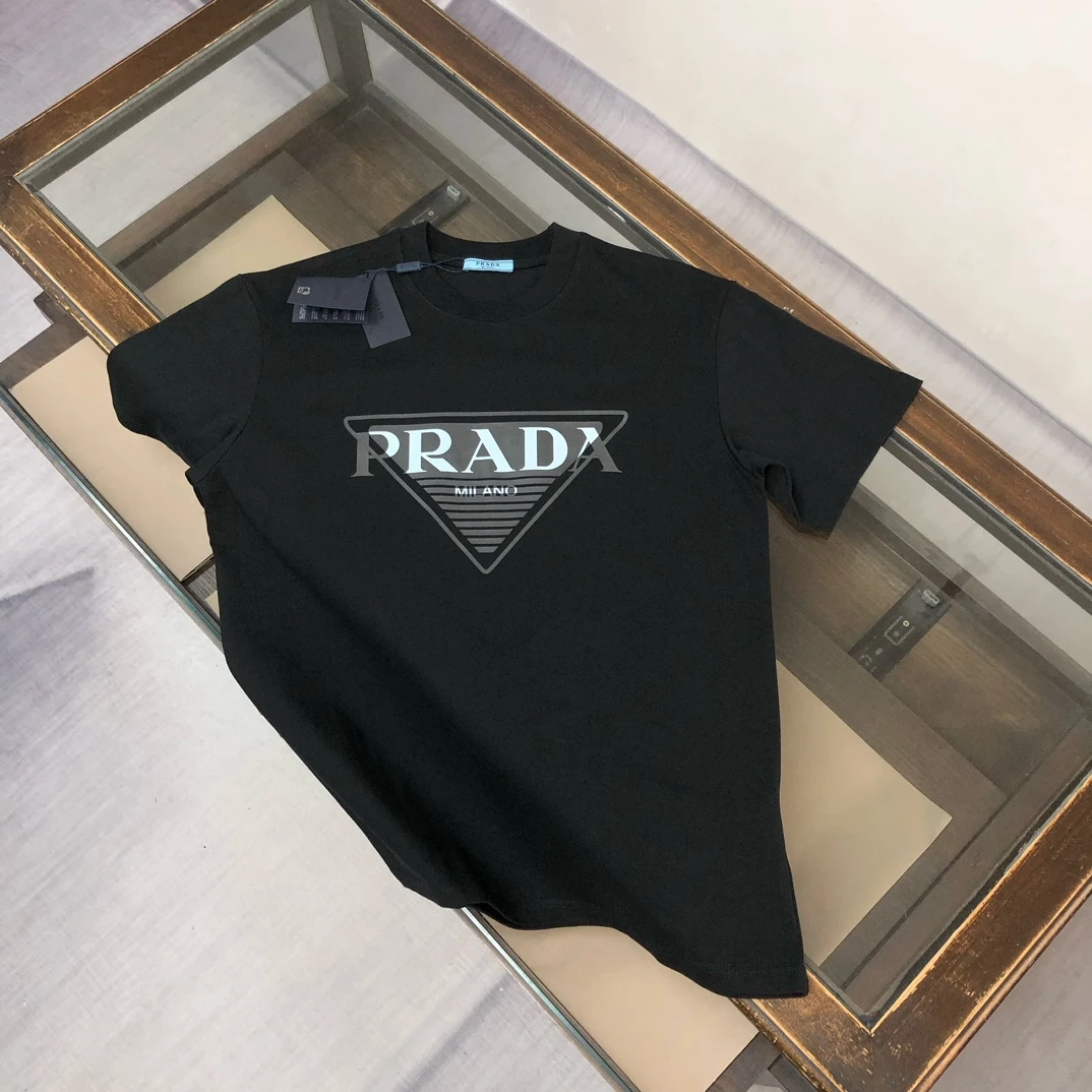 Prada T-Shirt — 6a38e5b6