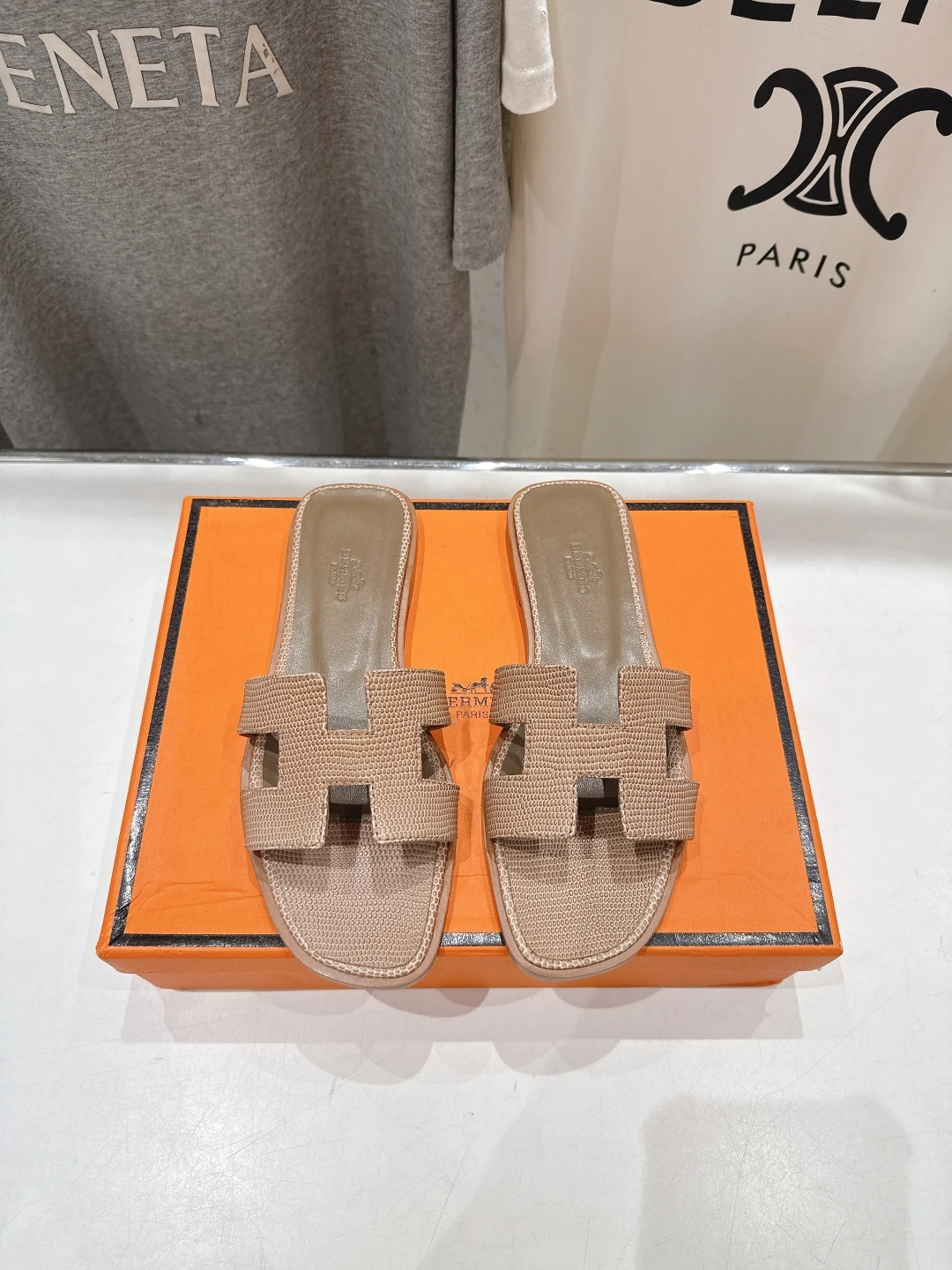 Hermès Slippers — eb56a7c4