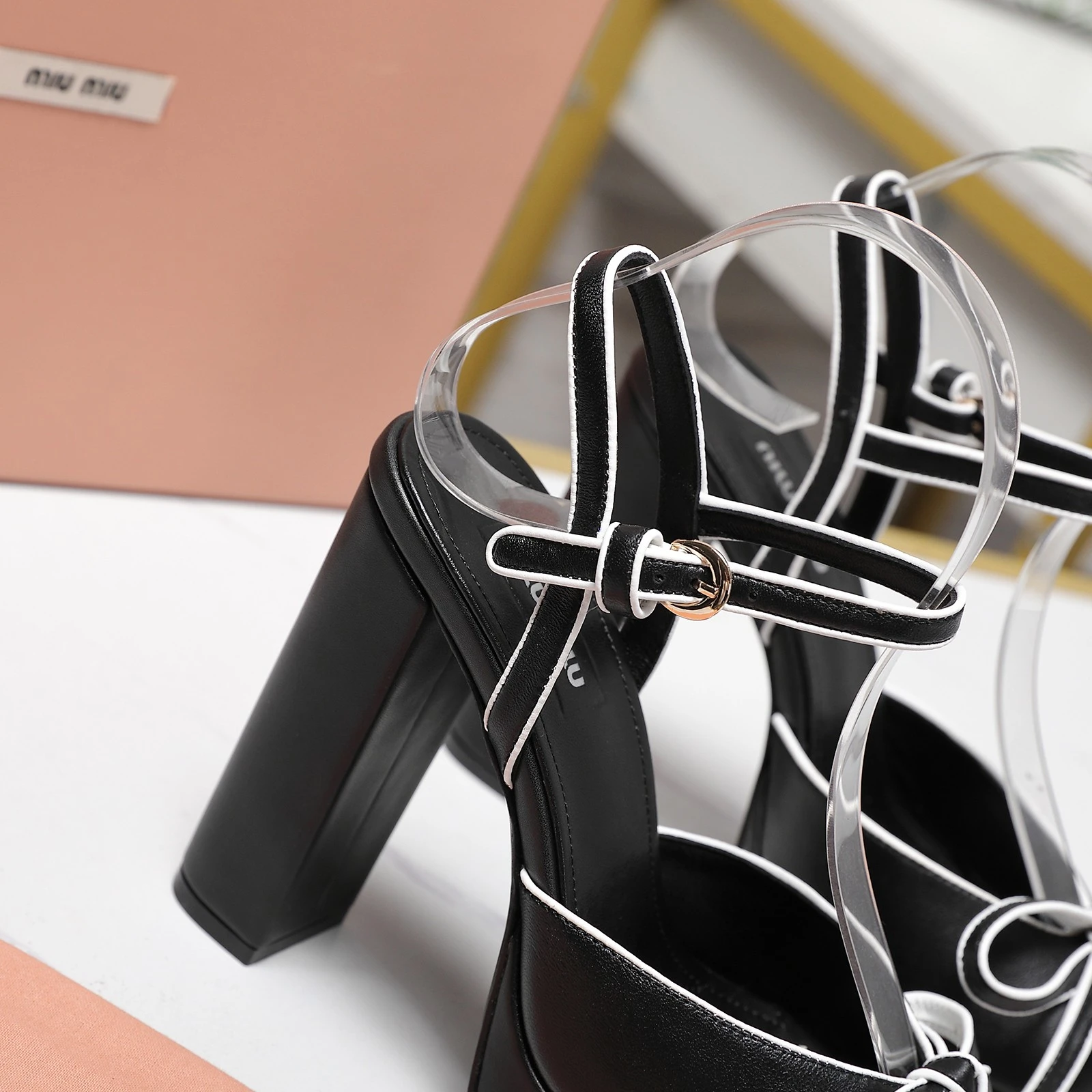 Miu Miu Sandals — 210fe5f8