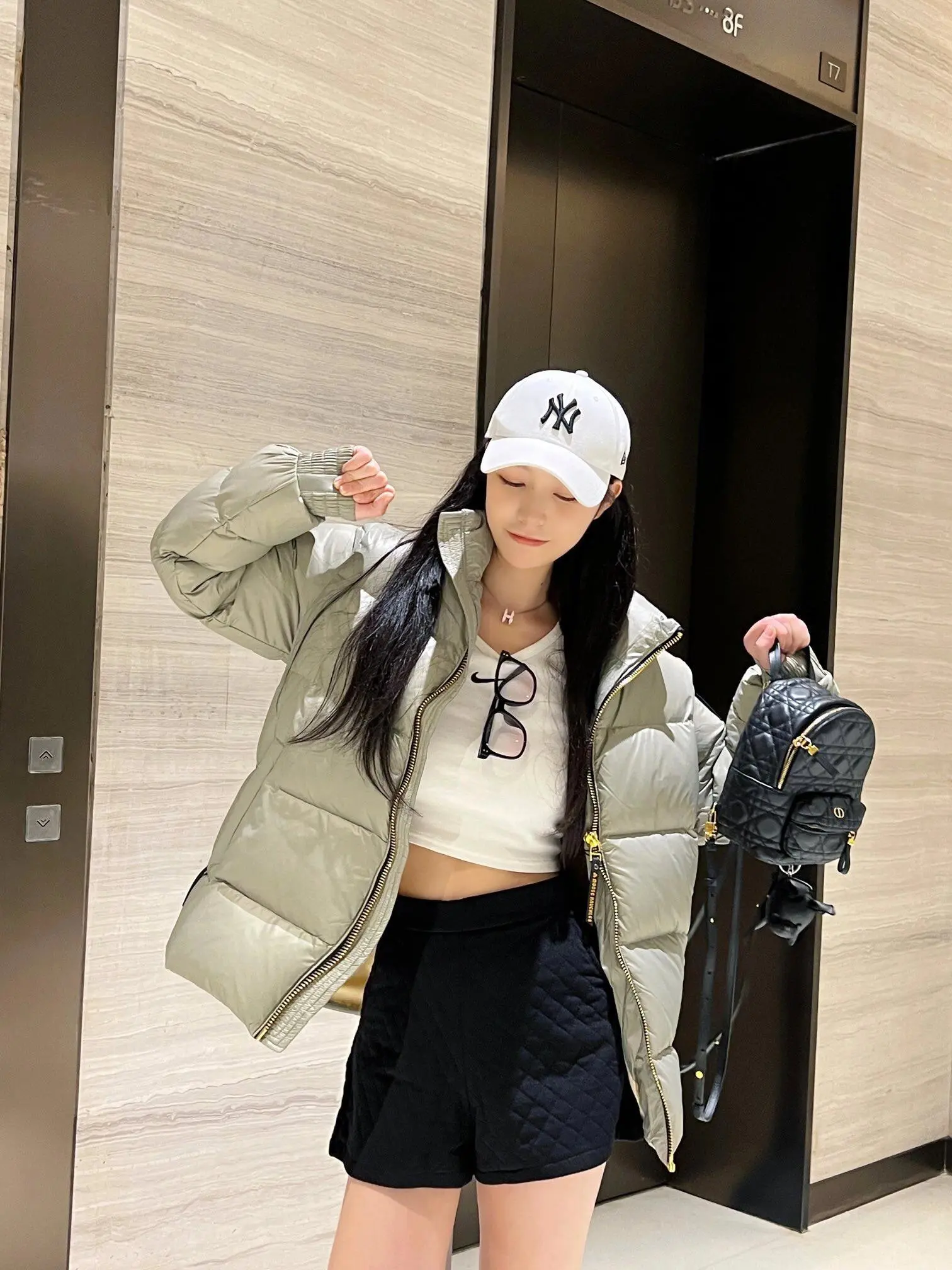 Canada Goose Down Jacket — cdffc1e0