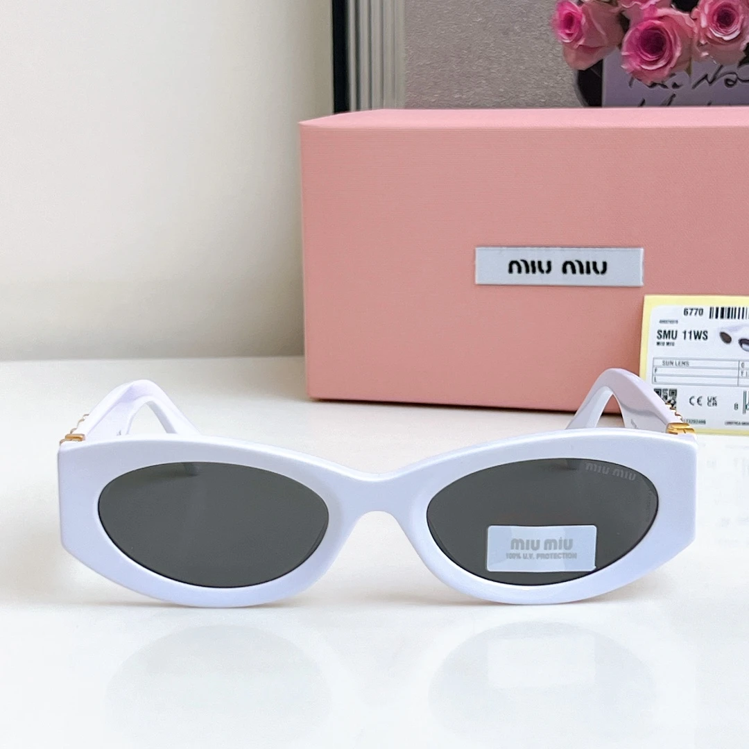 Miu Miu Eyewear — ba2c43ba