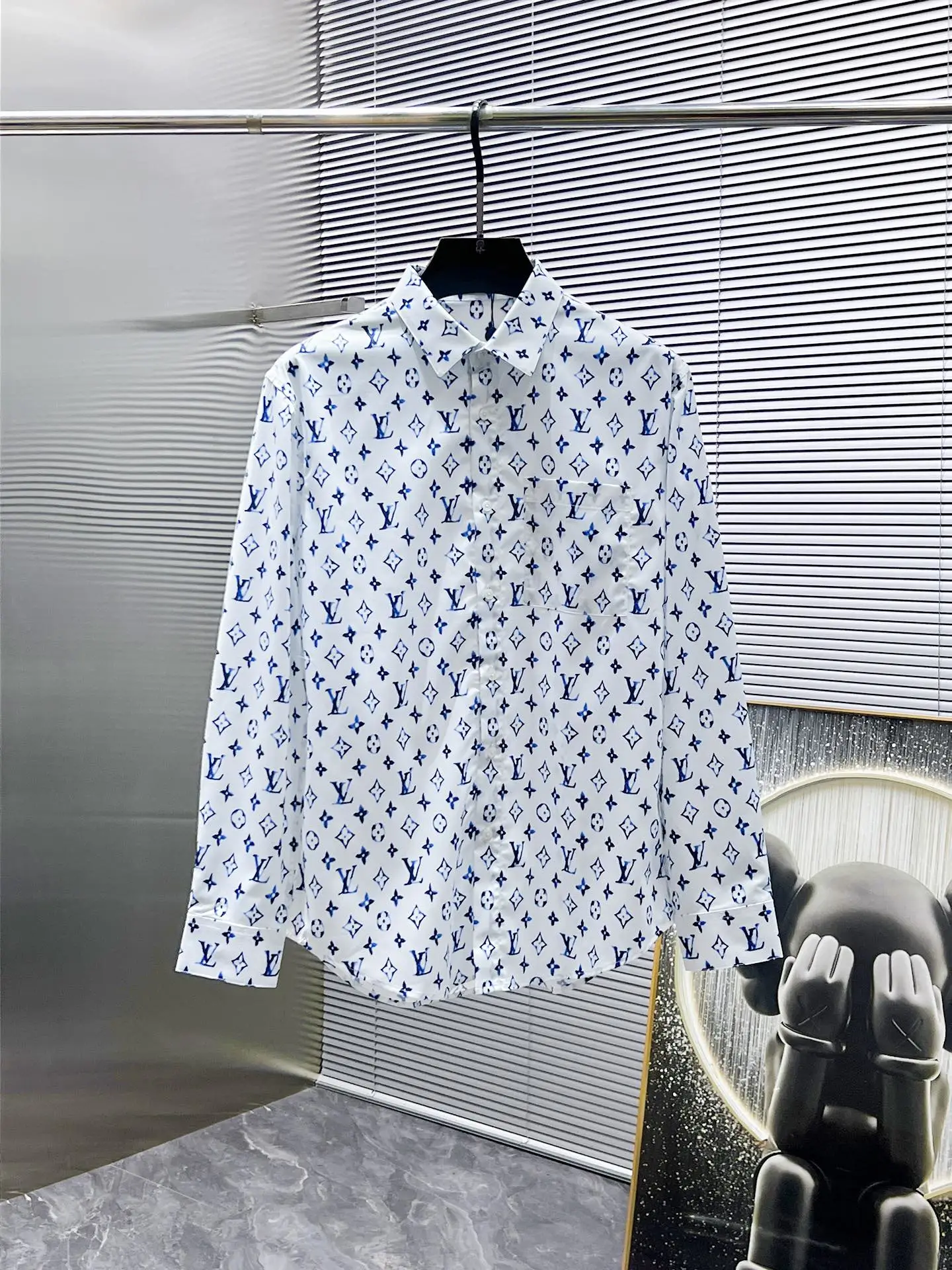 Louis Vuitton Shirts — f56207ce