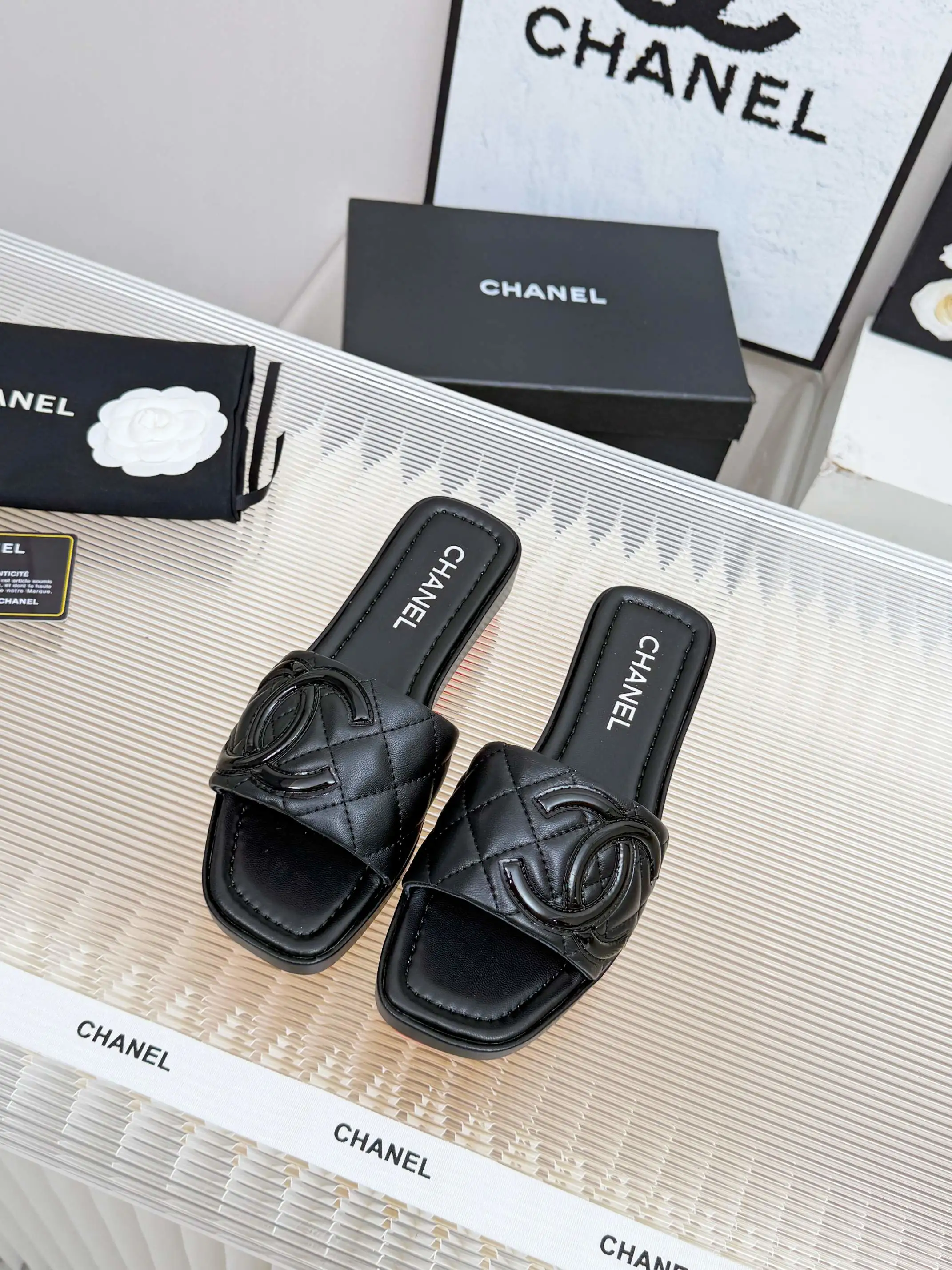 Chanel Slippers — ac369075