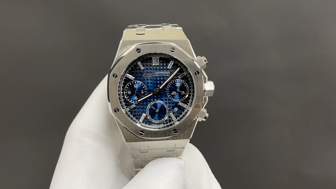 Audemars Piguet Watch — c905eb26