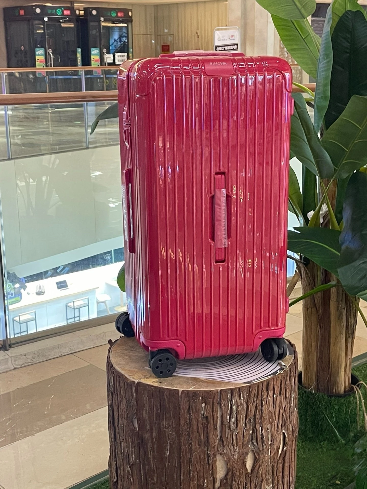 Luggage — 3779462c